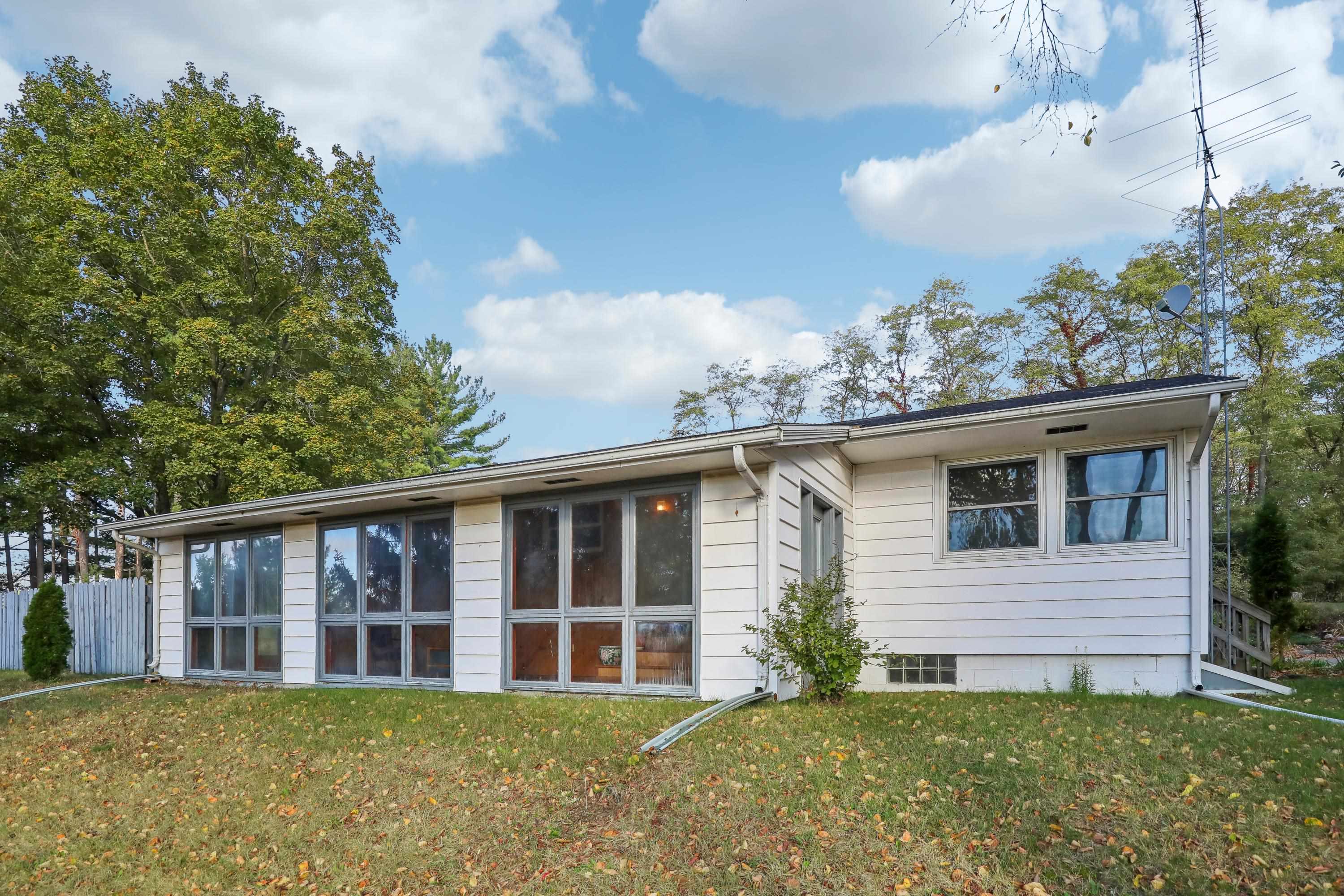W8322 County Road P