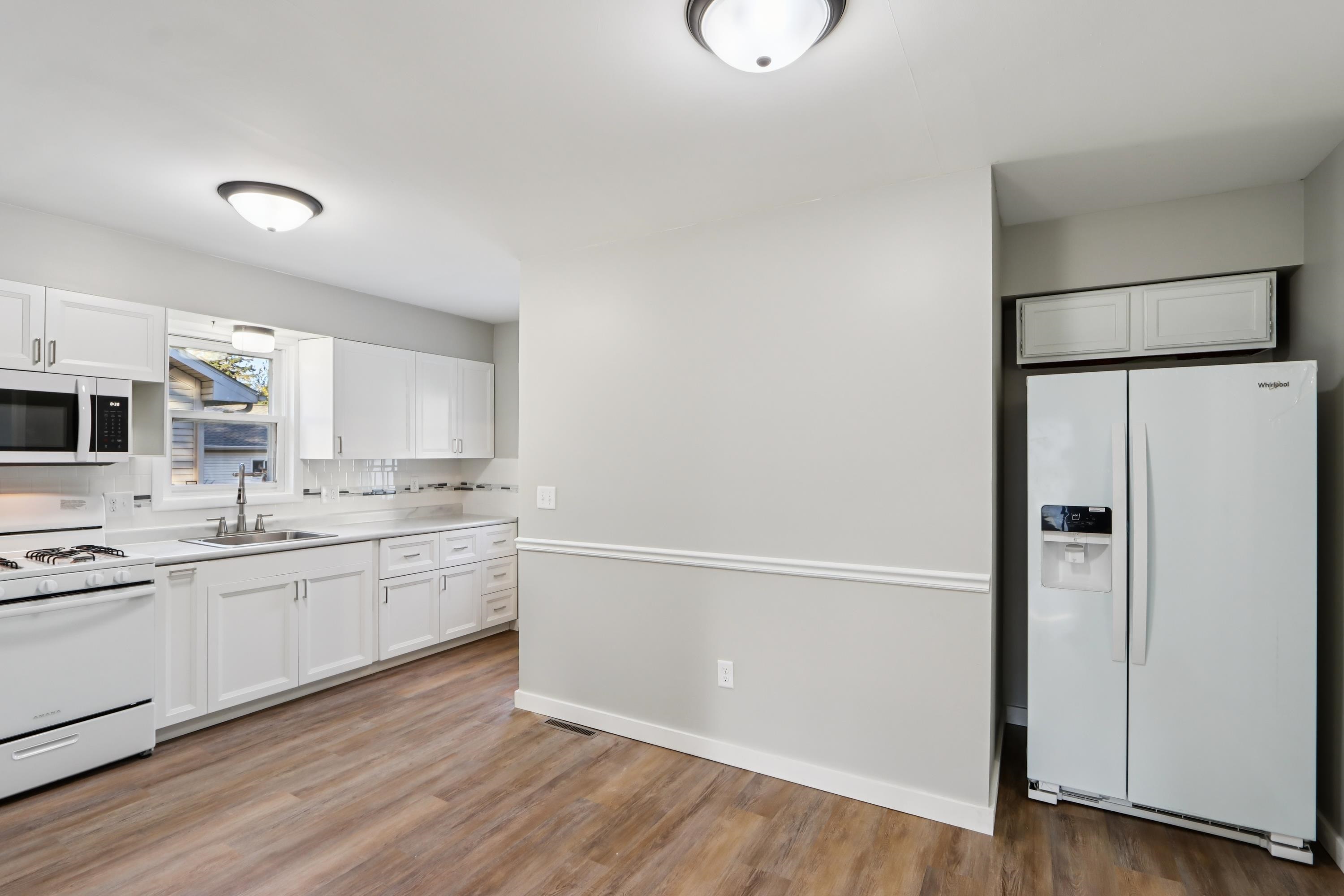 323 Center Avenue