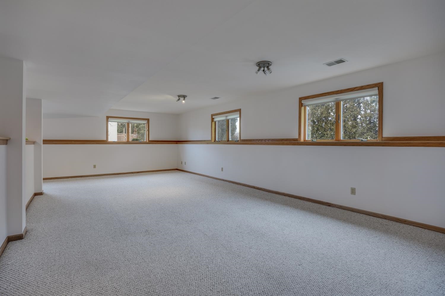 1348 Windsor Circle