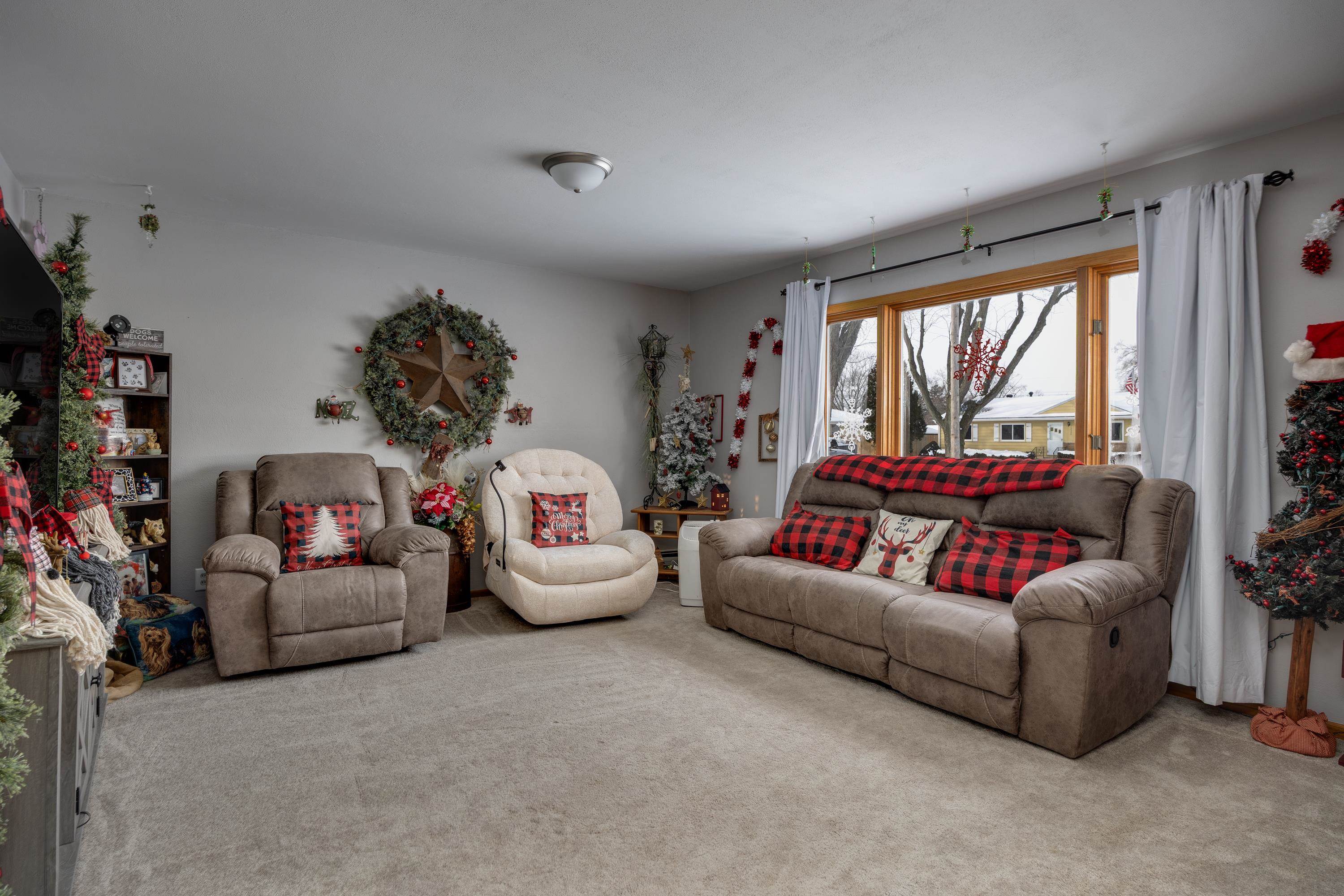2327 Butlin Drive