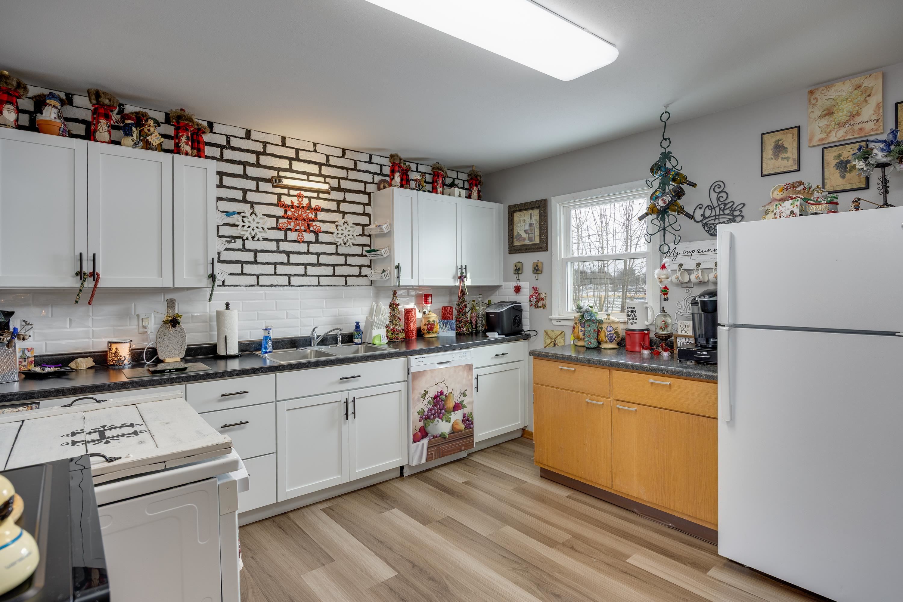 2327 Butlin Drive