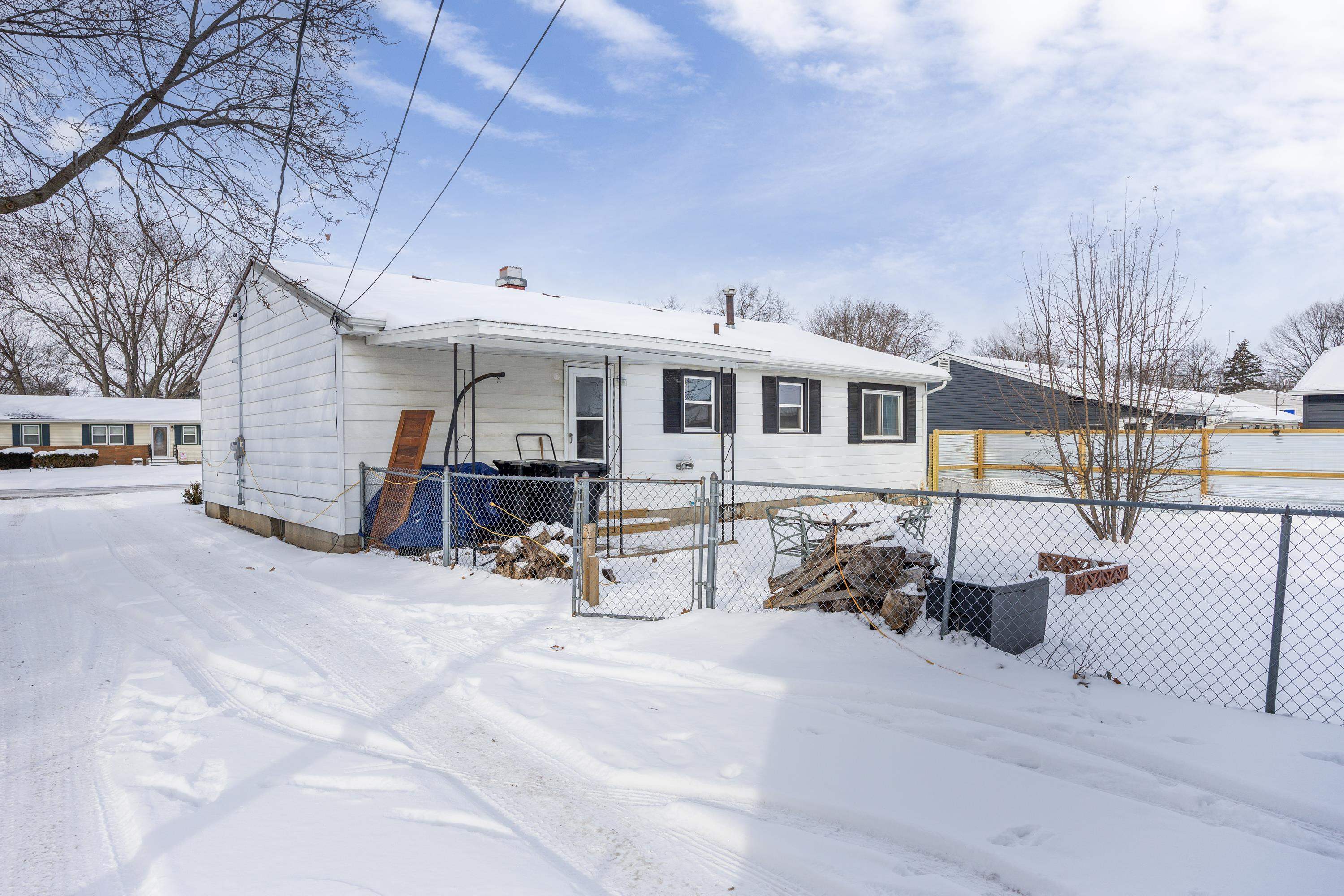 2327 Butlin Drive