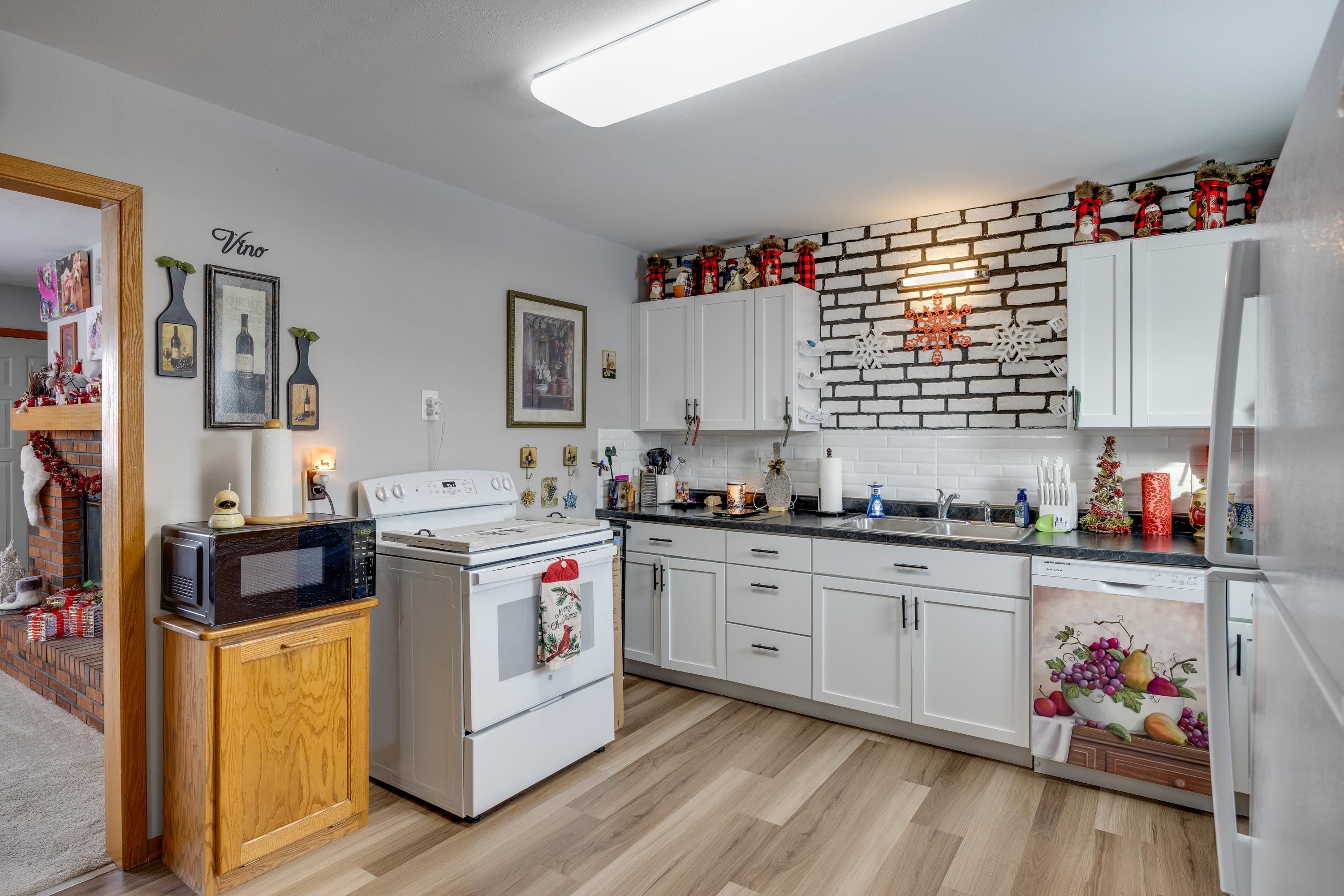 2327 Butlin Drive
