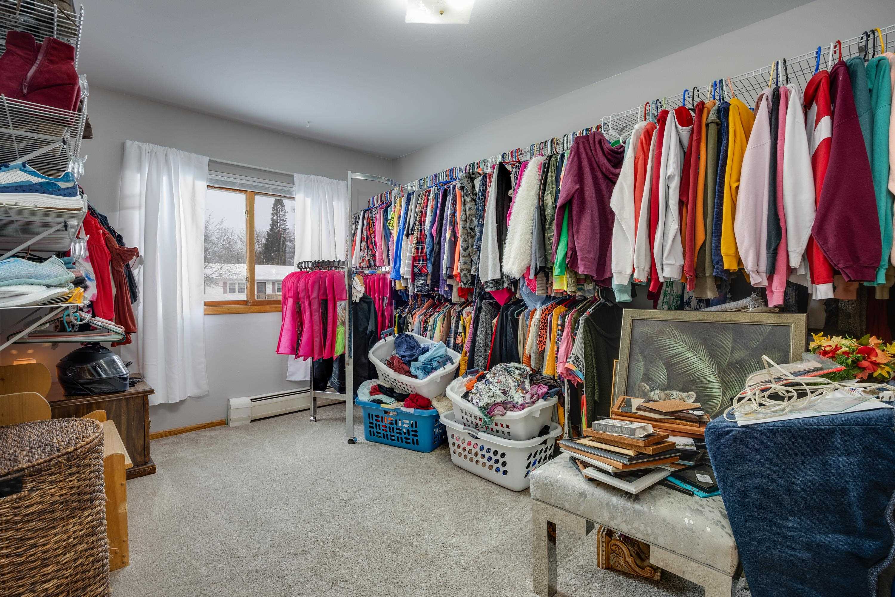 2327 Butlin Drive