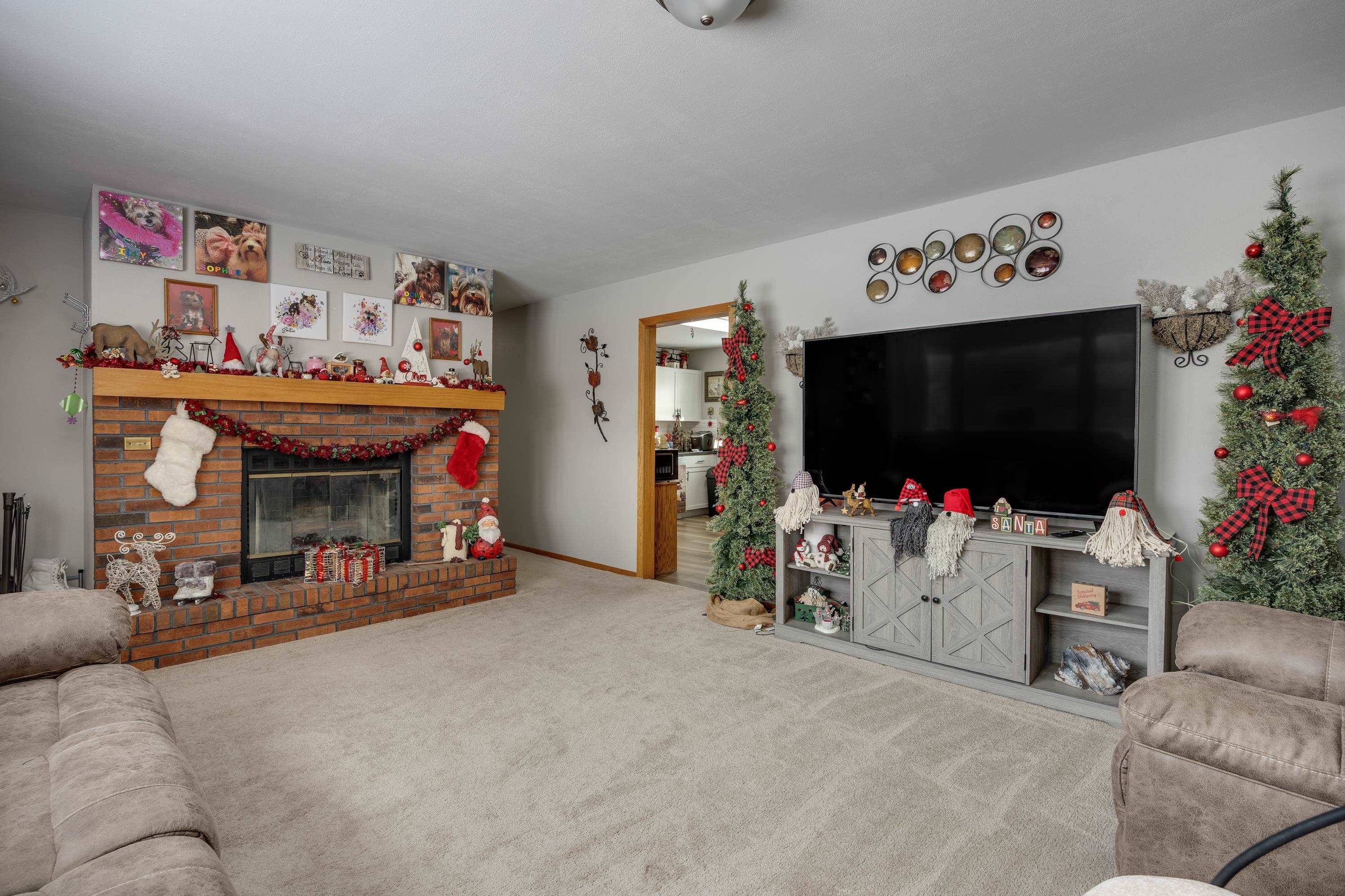 2327 Butlin Drive