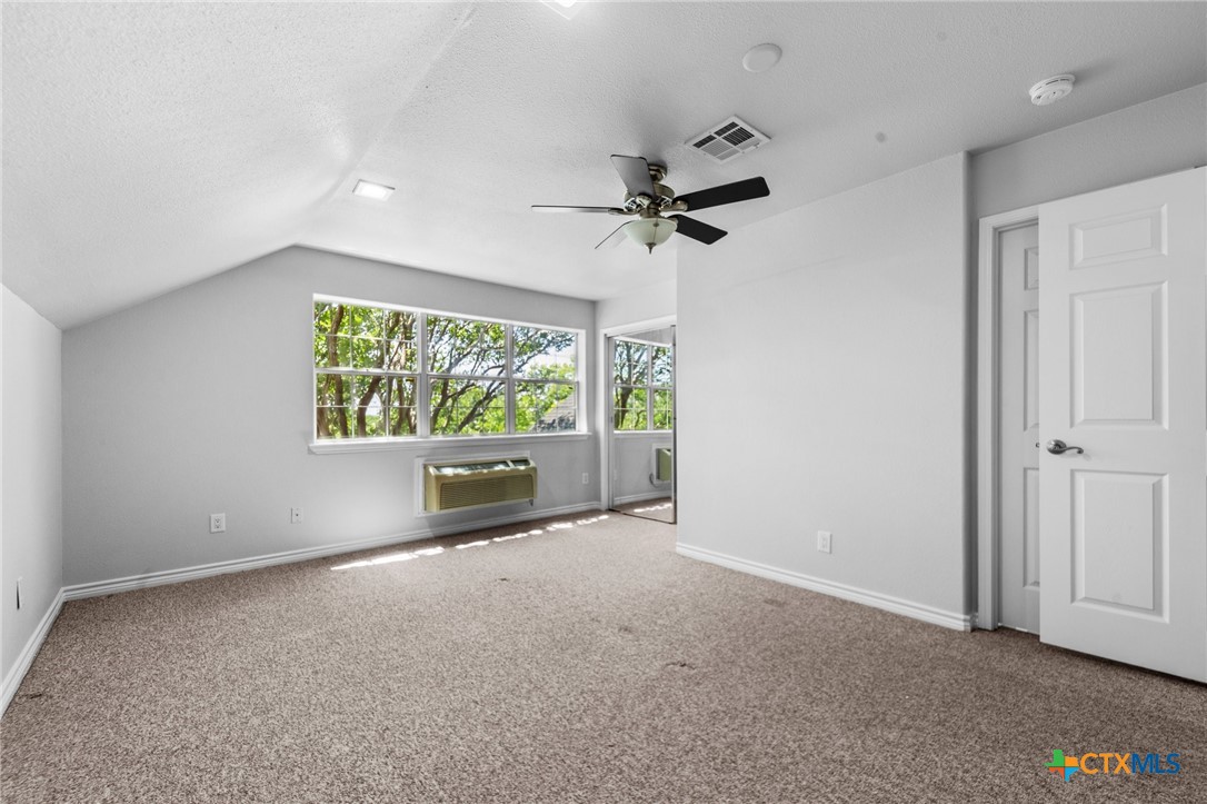 1546 West FM 93 Highway 207