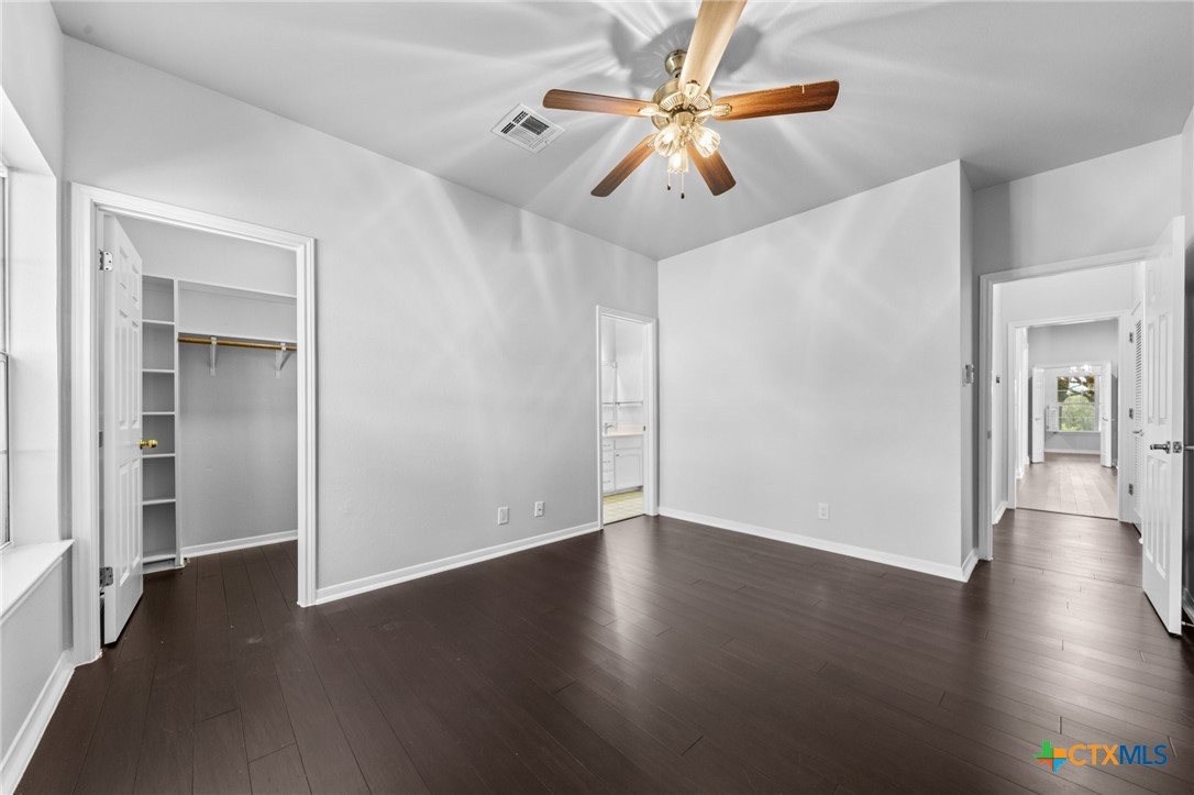 1546 West FM 93 Highway 207