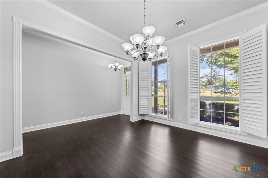 1546 West FM 93 Highway 207