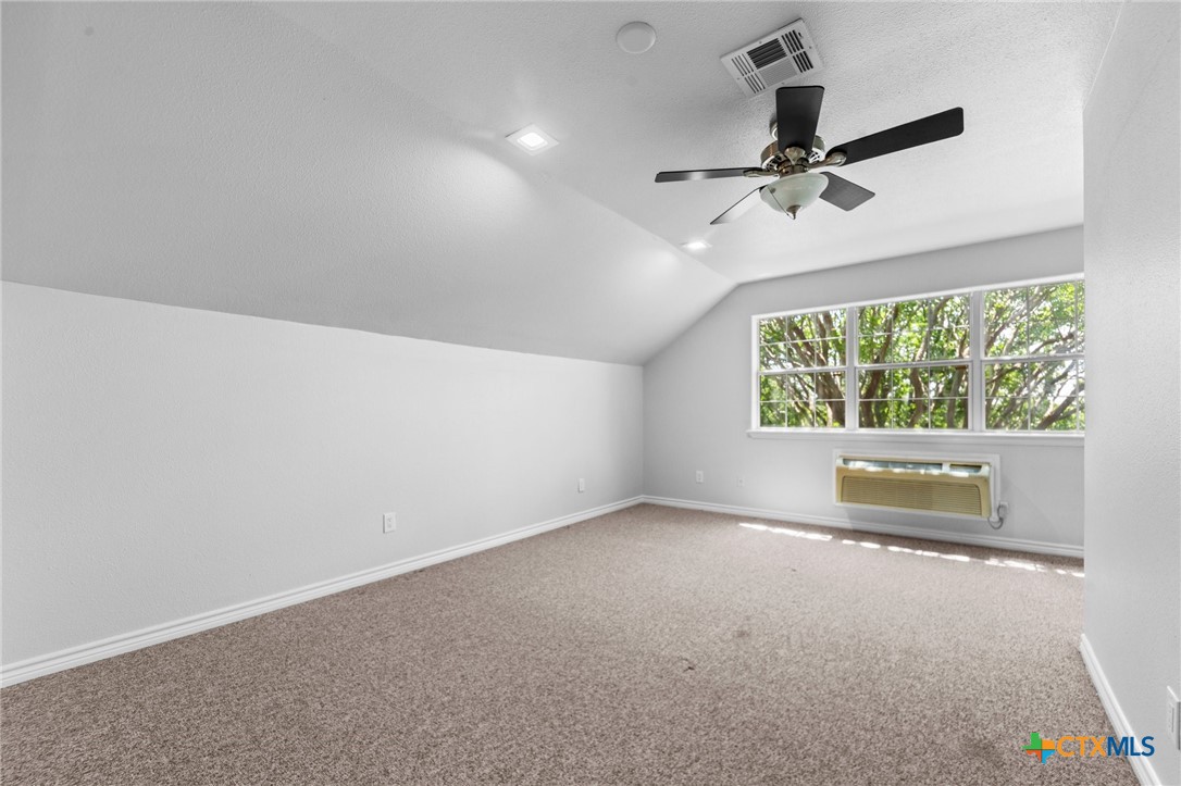 1546 West FM 93 Highway 207