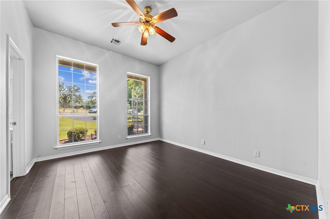 1546 West FM 93 Highway 207