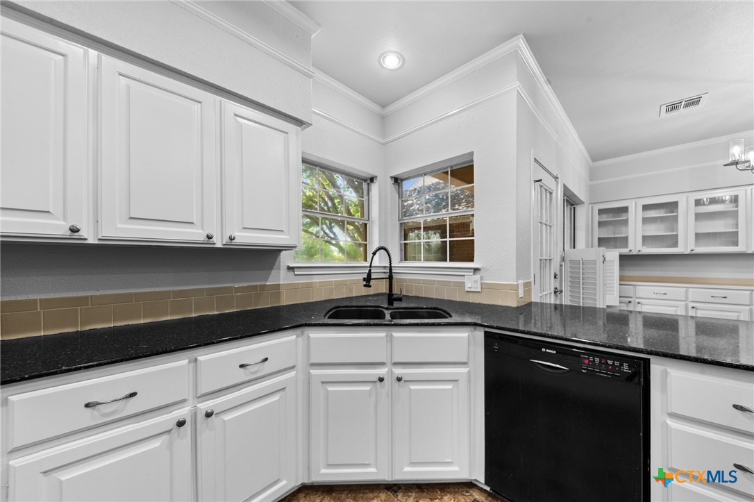 1546 West FM 93 Highway 207