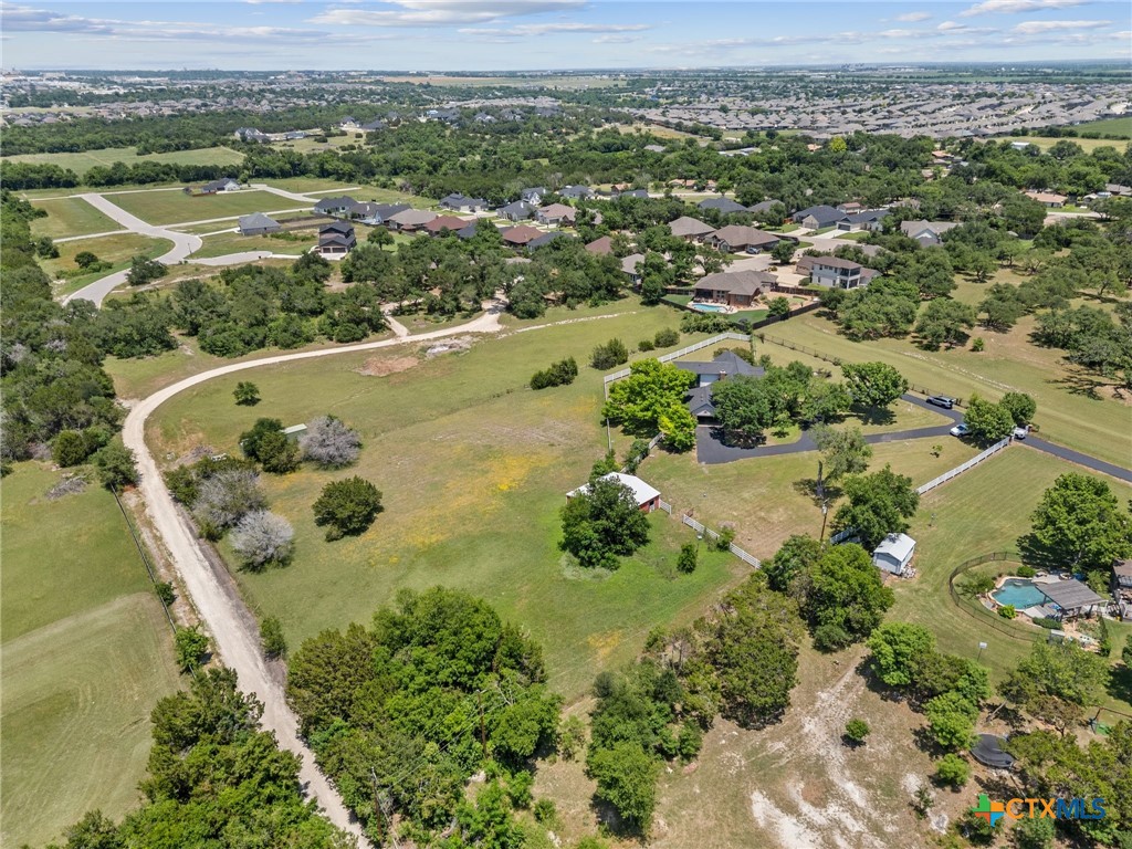 1546 West FM 93 Highway 207