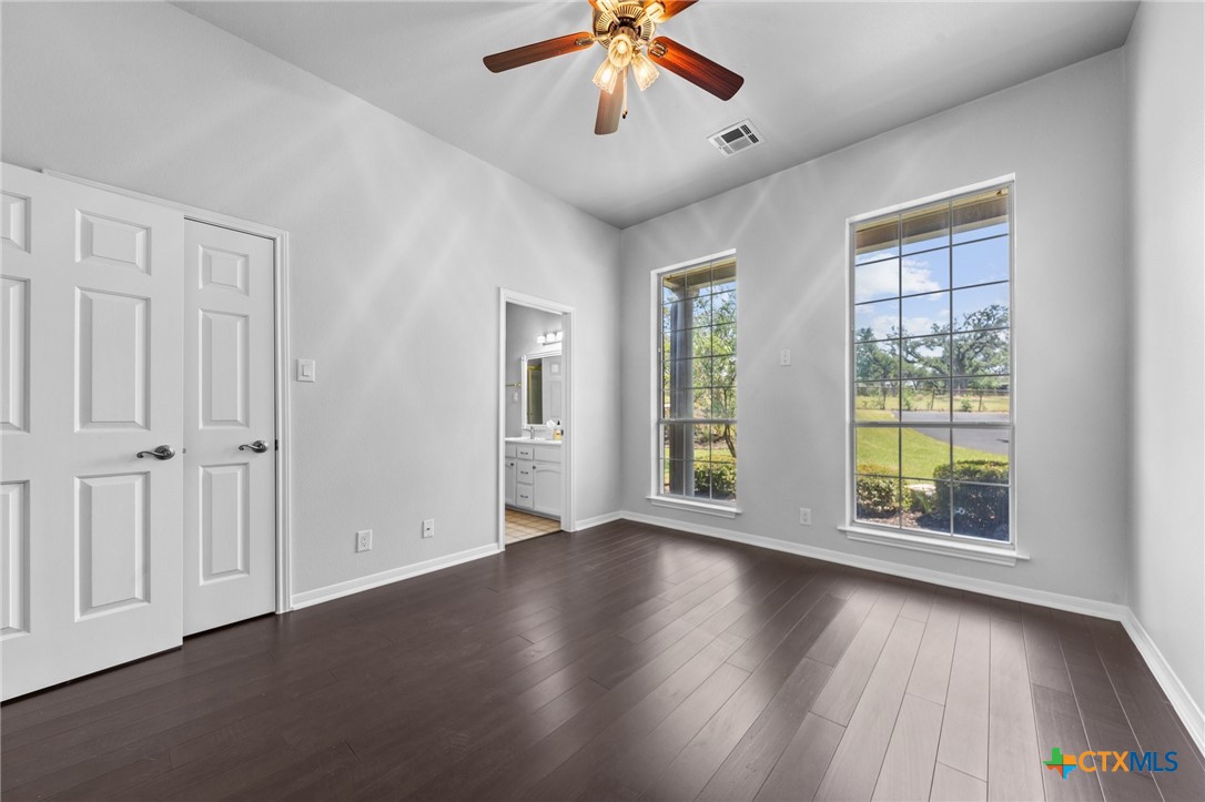 1546 West FM 93 Highway 207