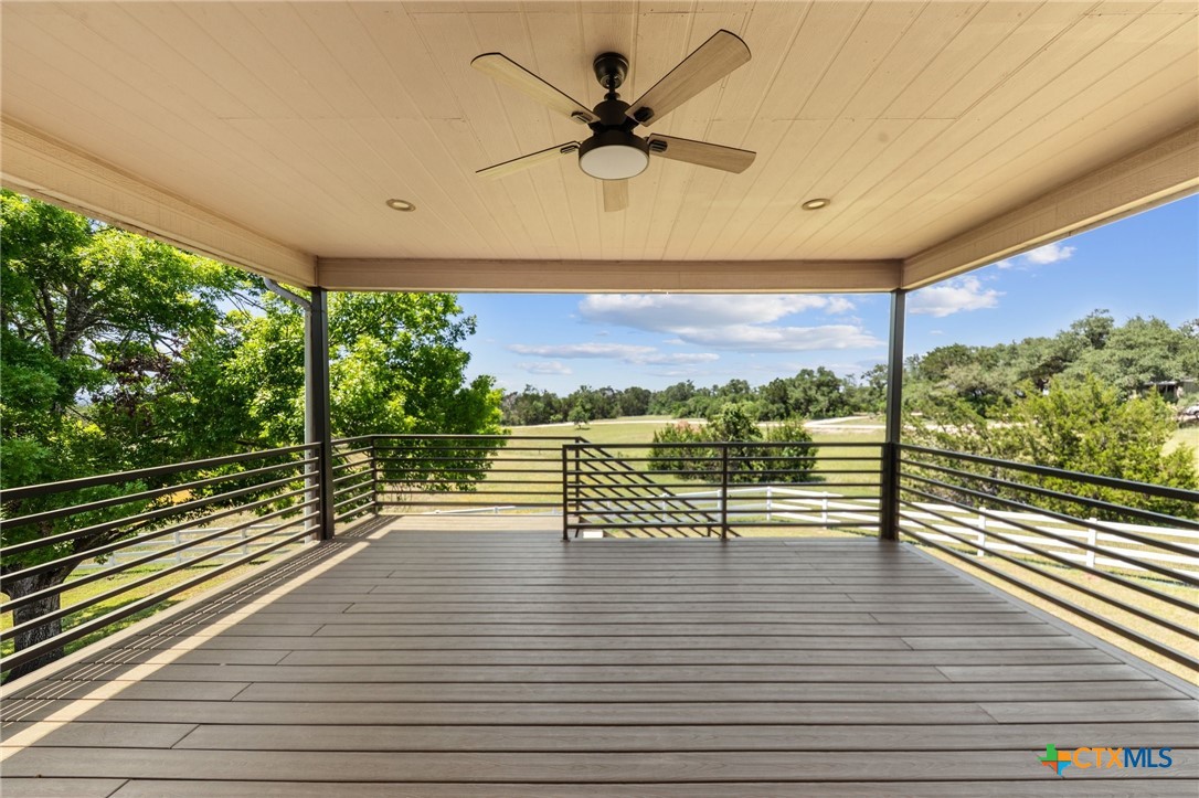 1546 West FM 93 Highway 207