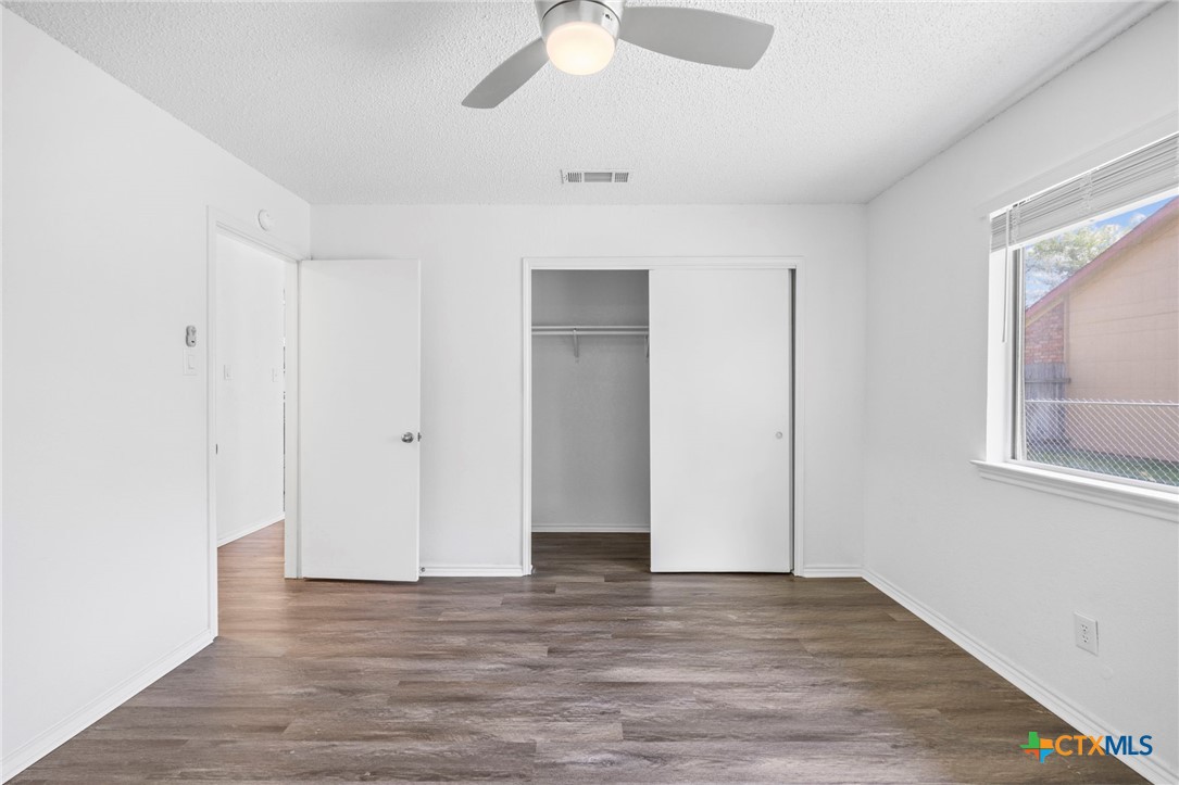 2245 Hilltop Loop