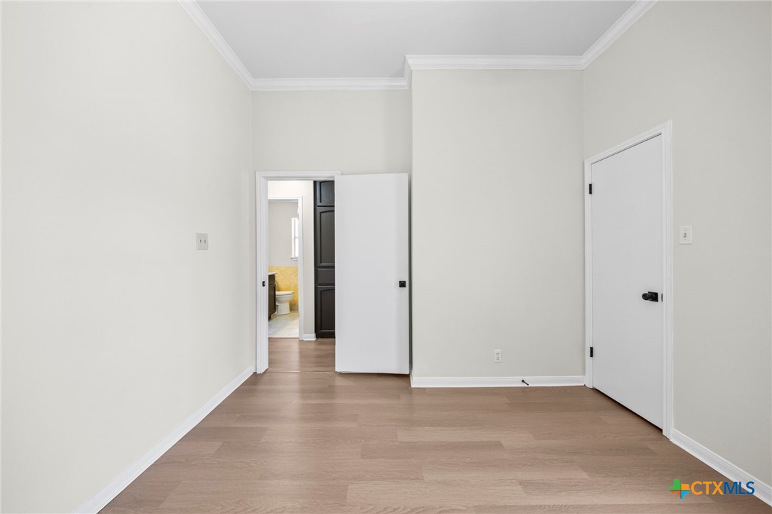4318 Longhorn Trail