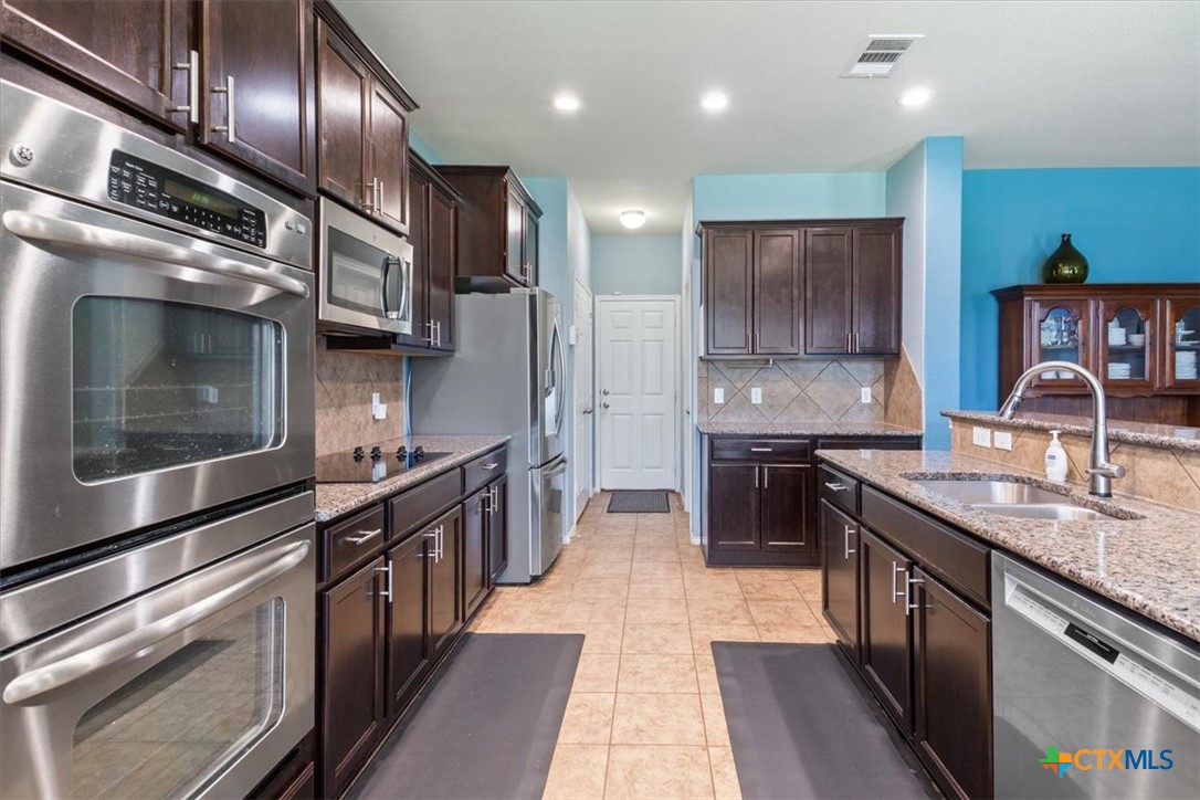 5213 Sandstone Drive