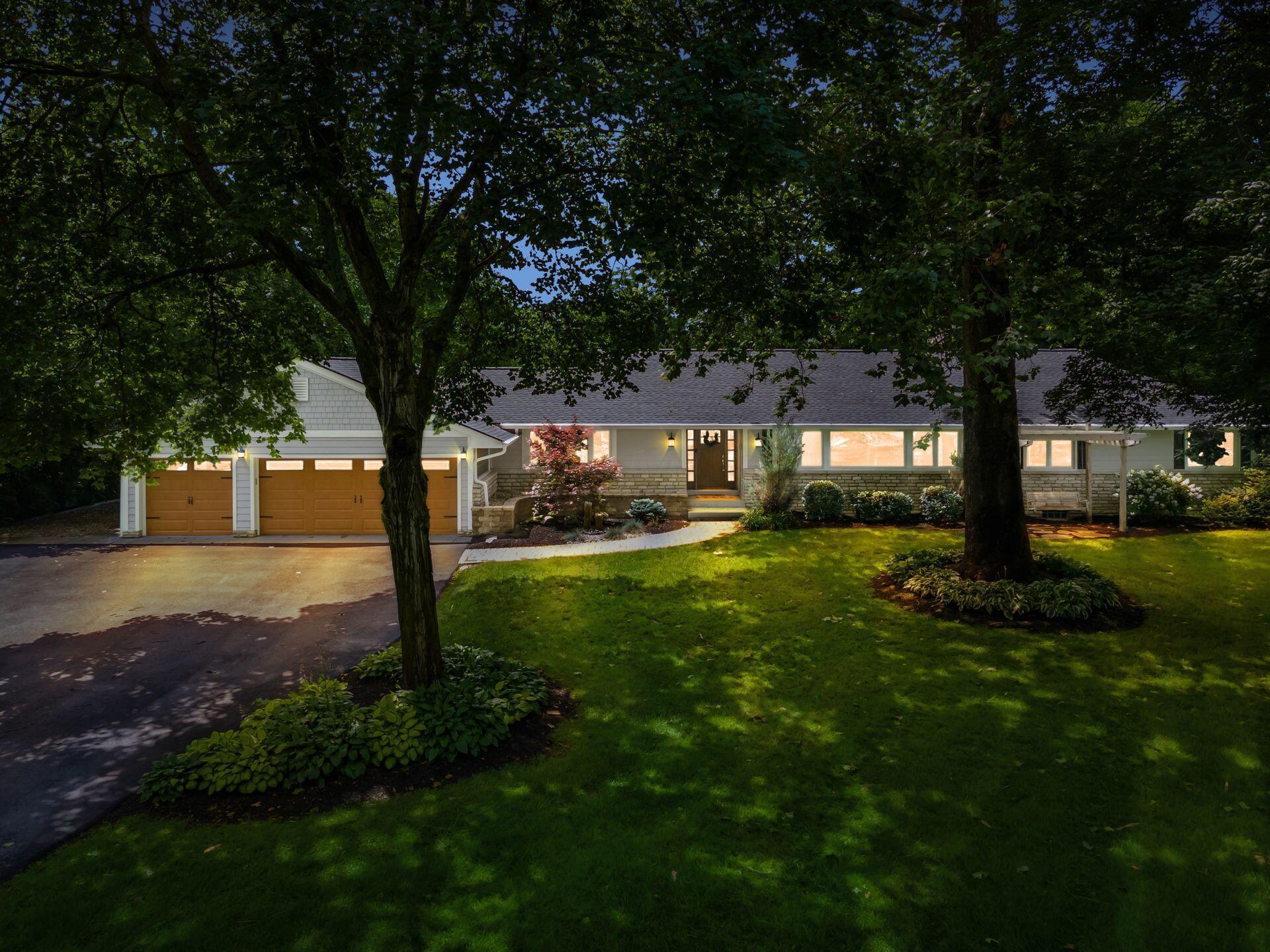 3855 Riverview Drive