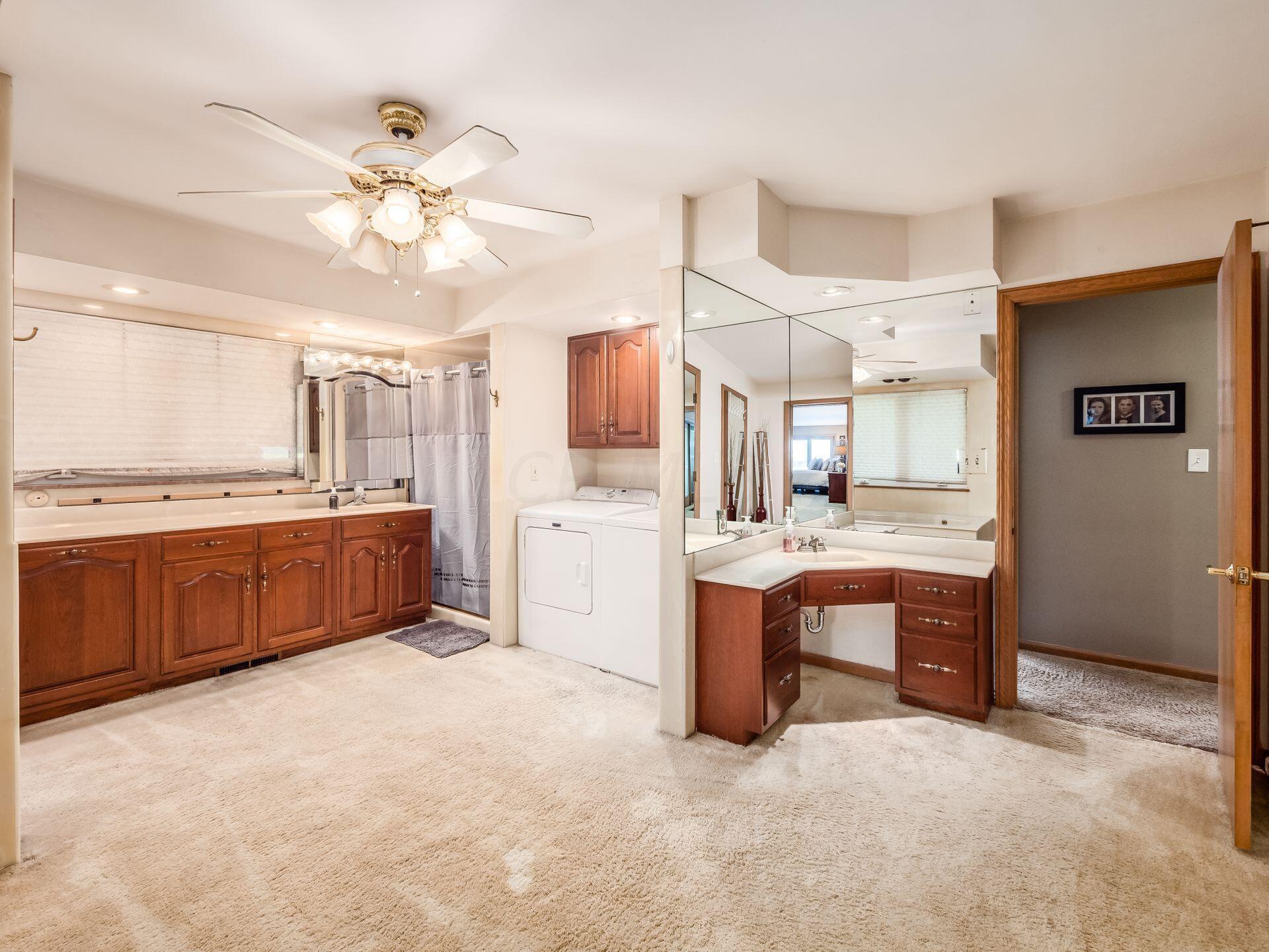 3855 Riverview Drive