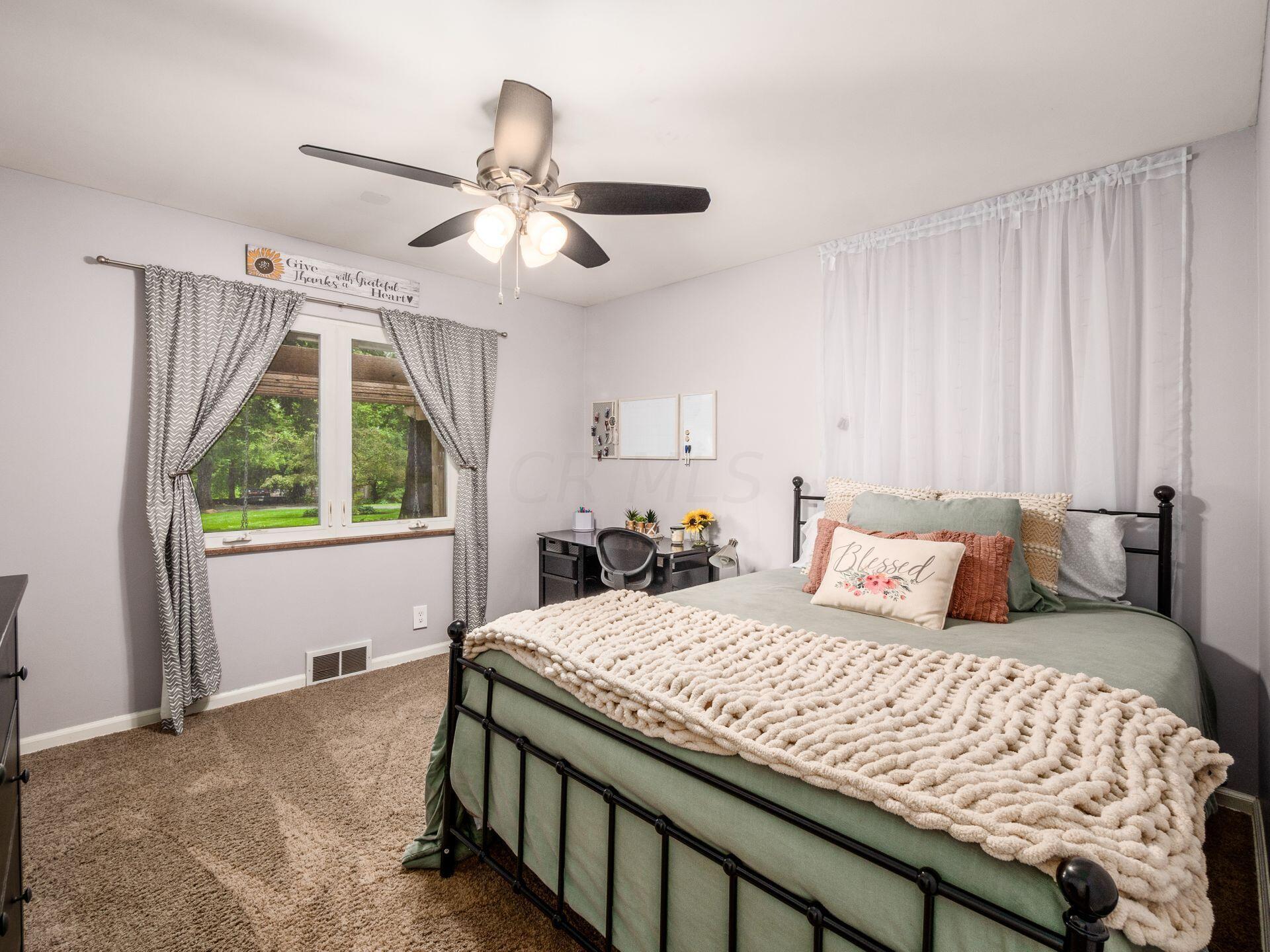 3855 Riverview Drive