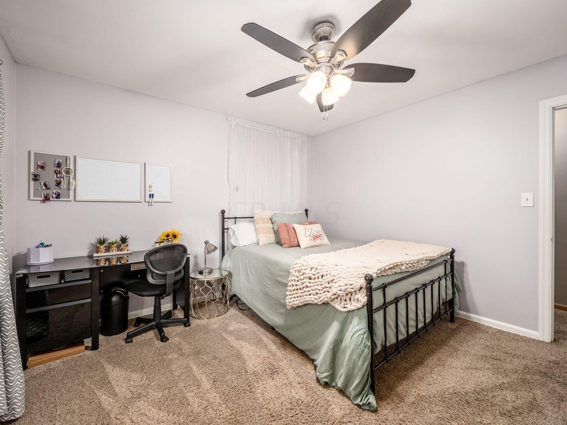 3855 Riverview Drive