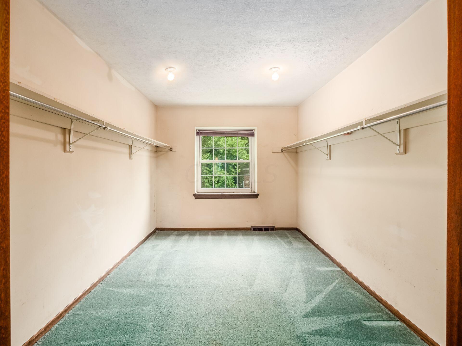 1300 Nantucket Avenue