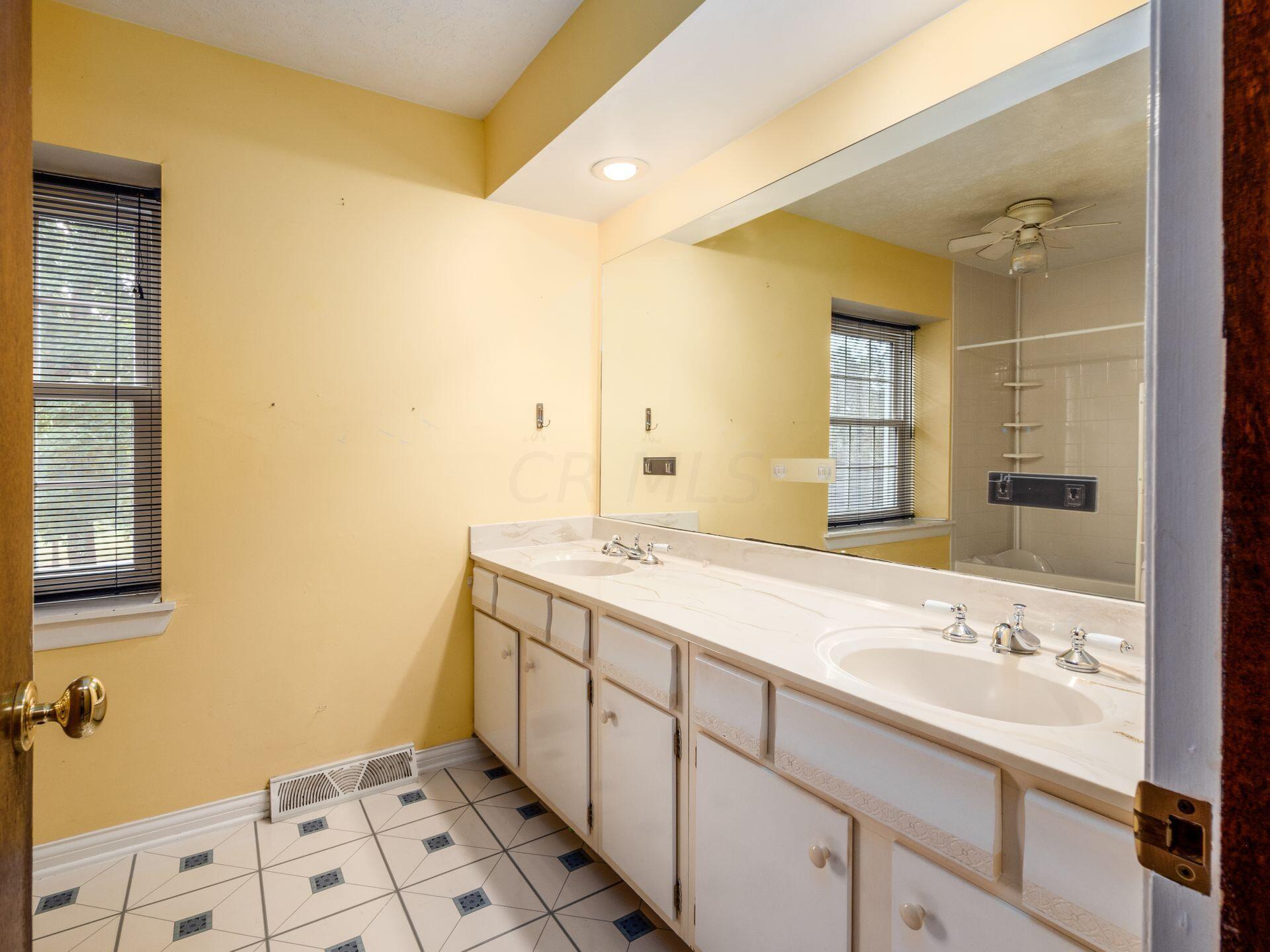 1300 Nantucket Avenue