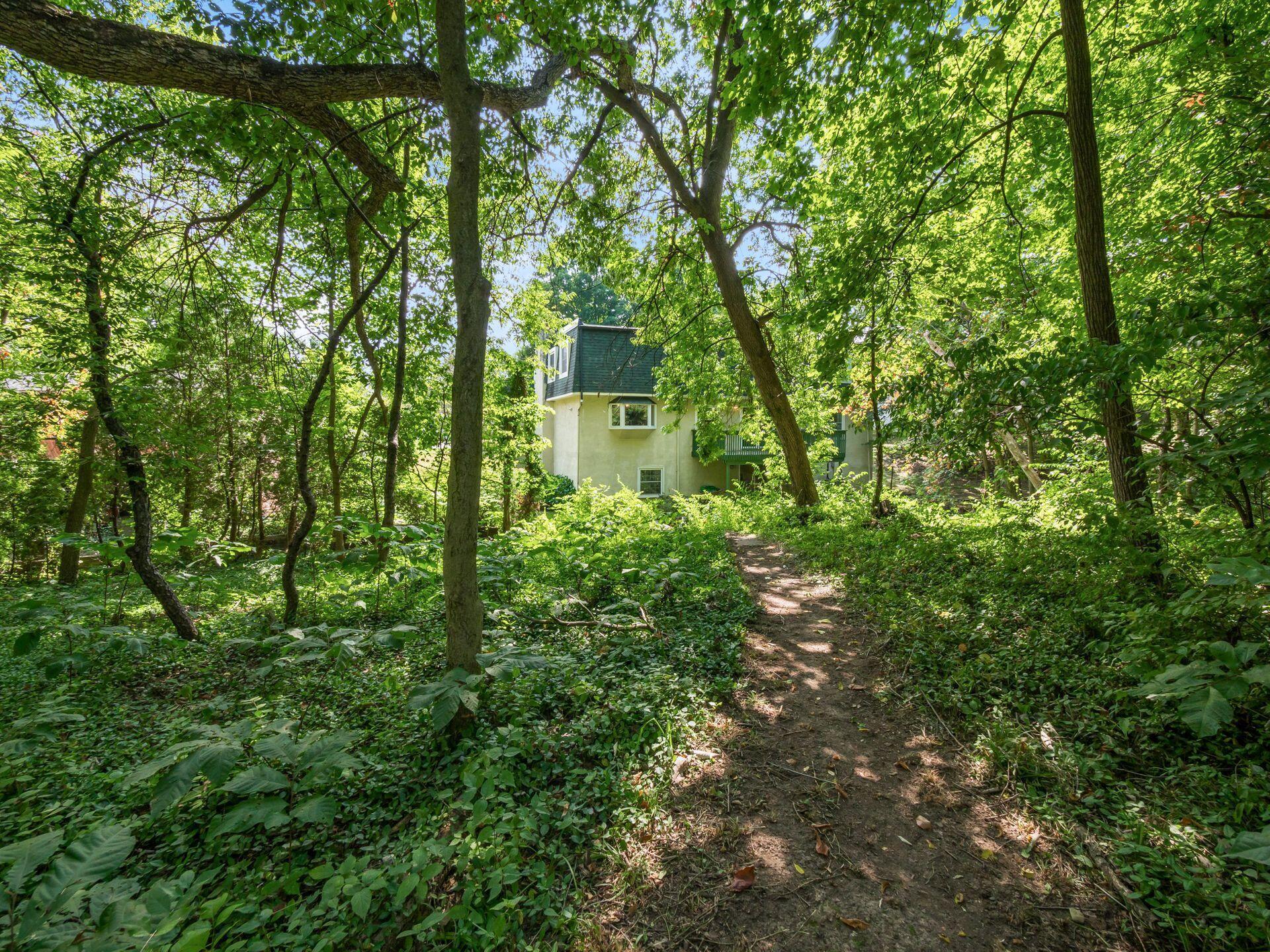 1300 Nantucket Avenue