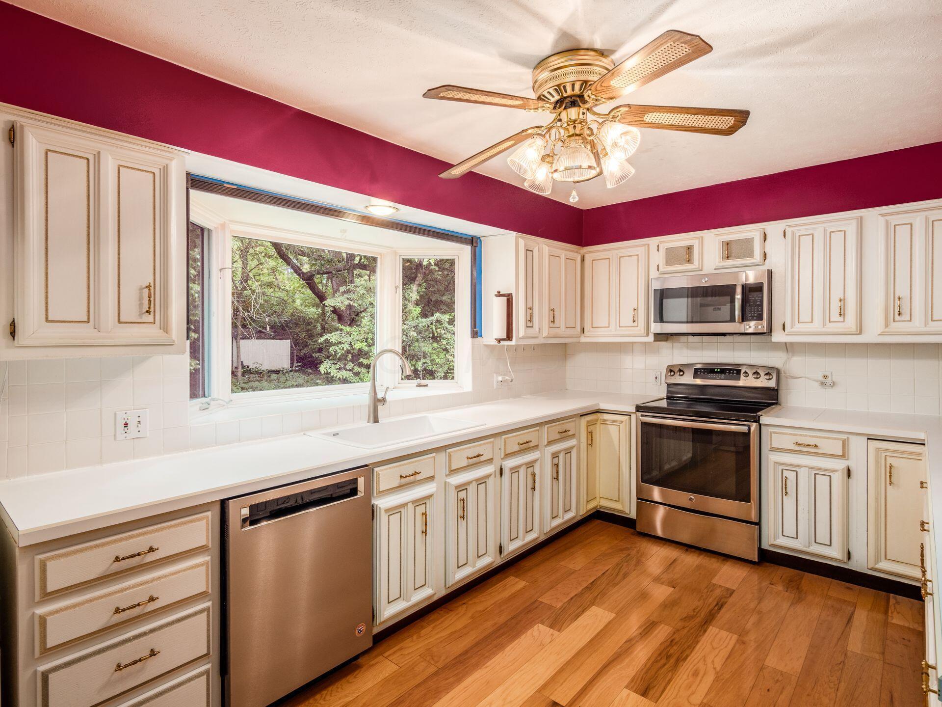 1300 Nantucket Avenue