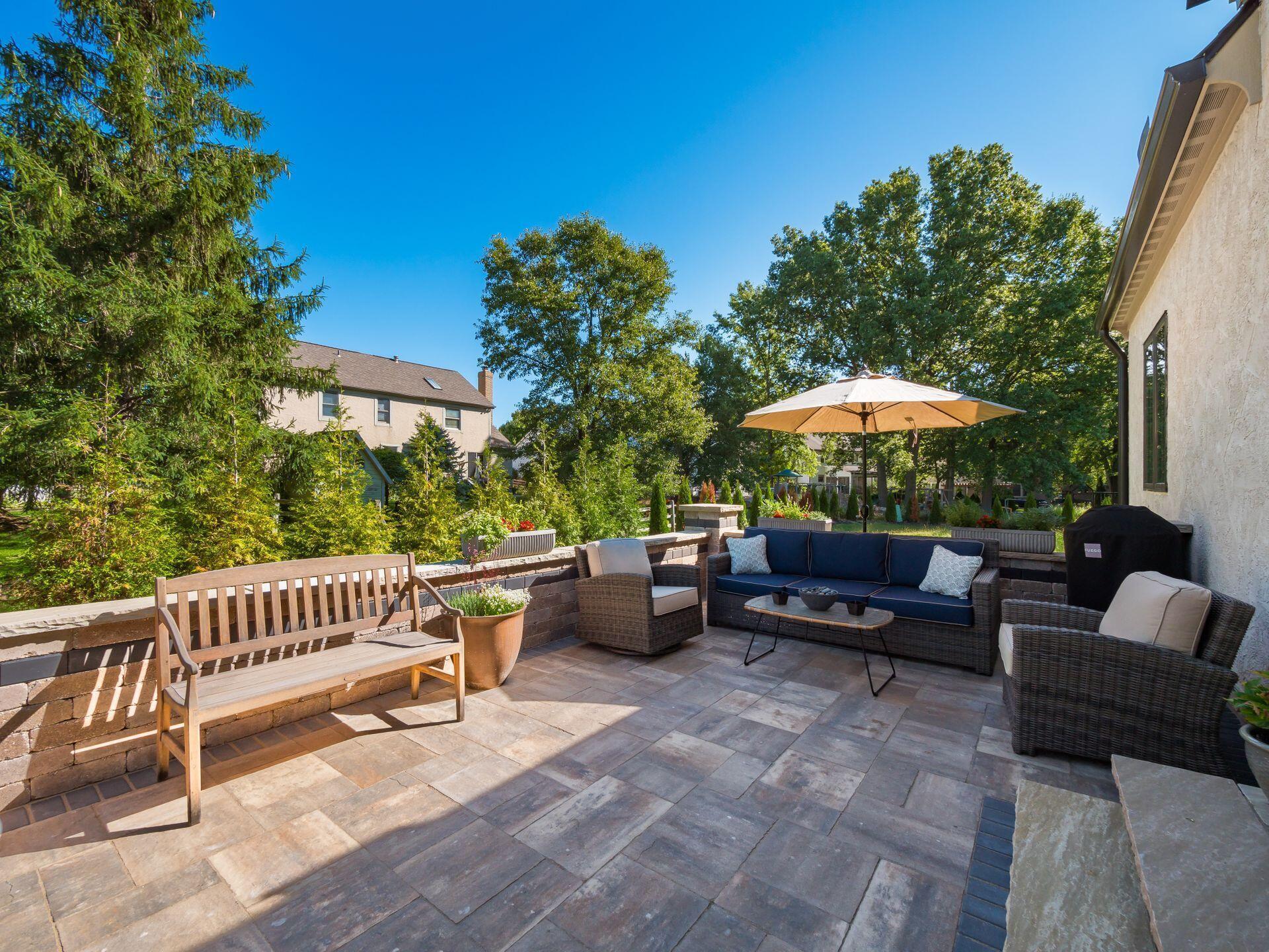 180 Barrington Place