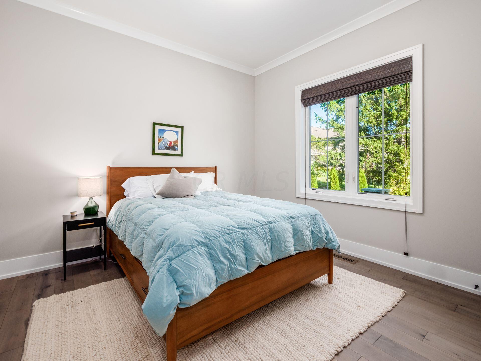 180 Barrington Place