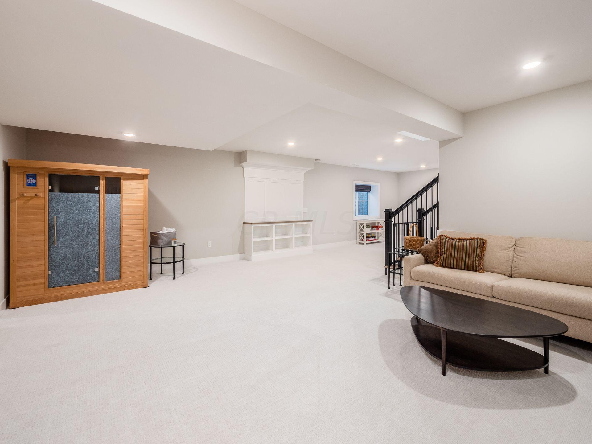 180 Barrington Place