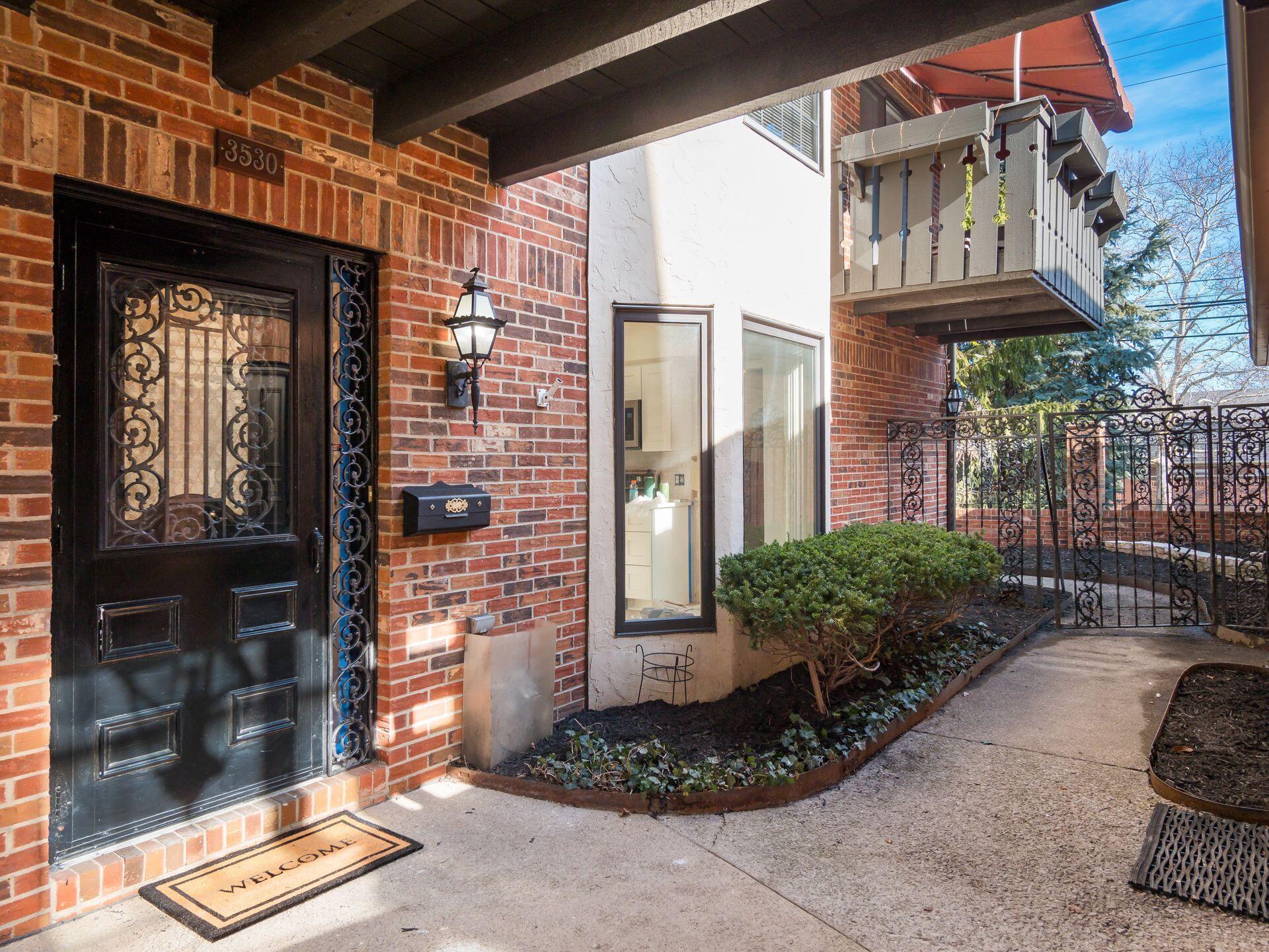 3530 La Rochelle Drive, K24-L