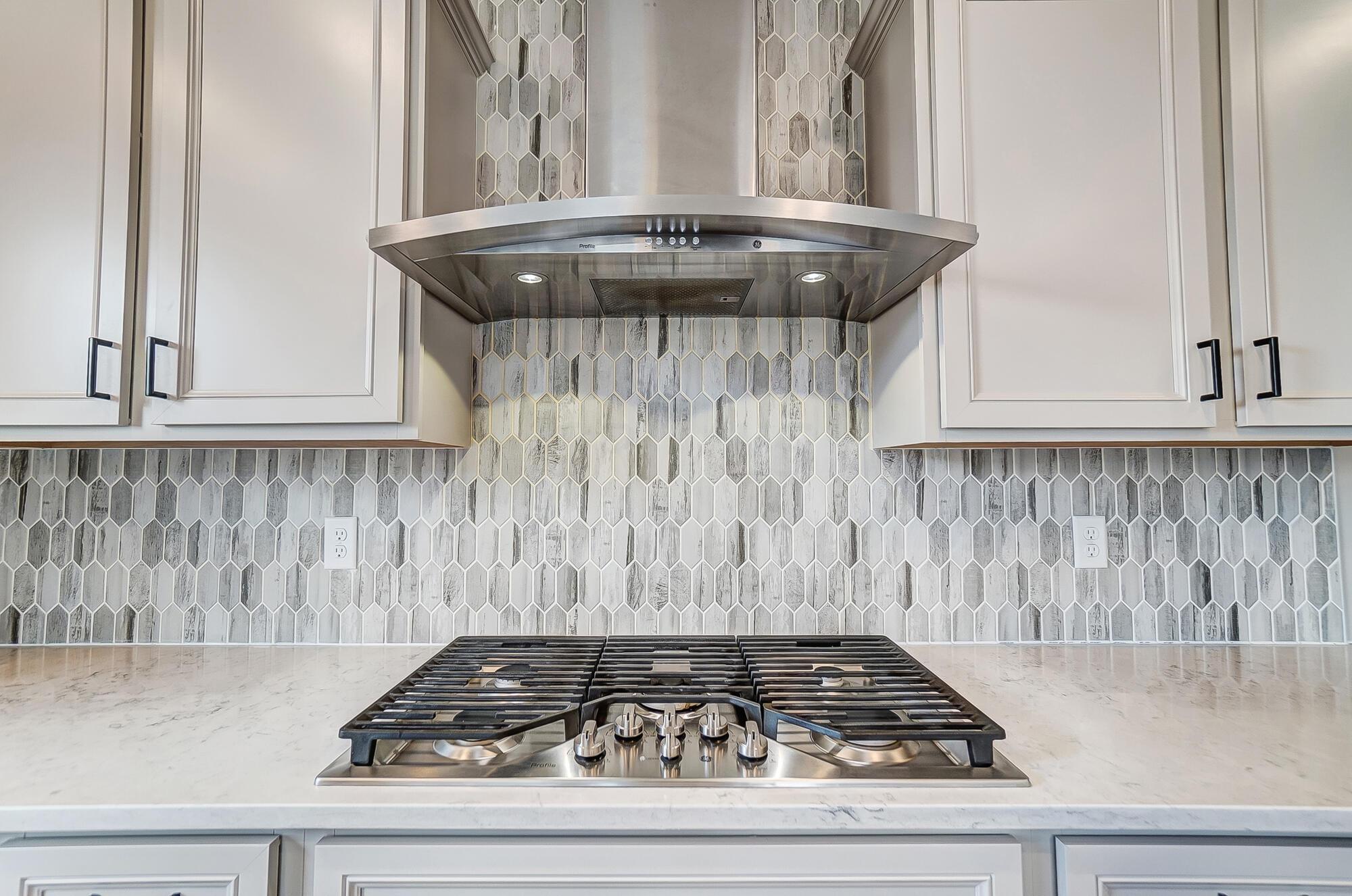 1943 Spindletop Lane