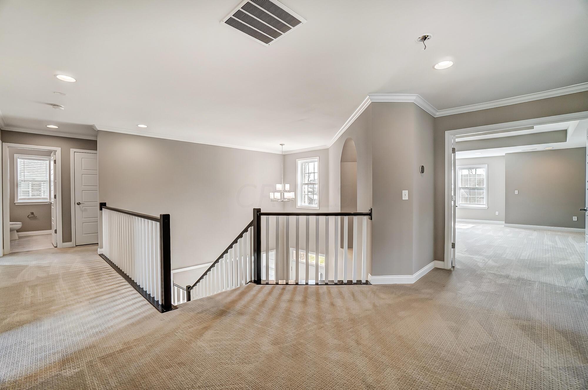 1943 Spindletop Lane