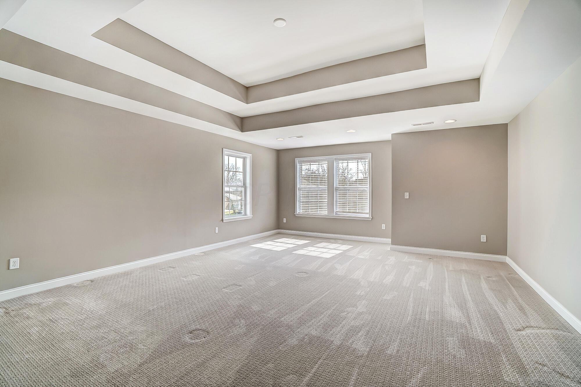 1943 Spindletop Lane