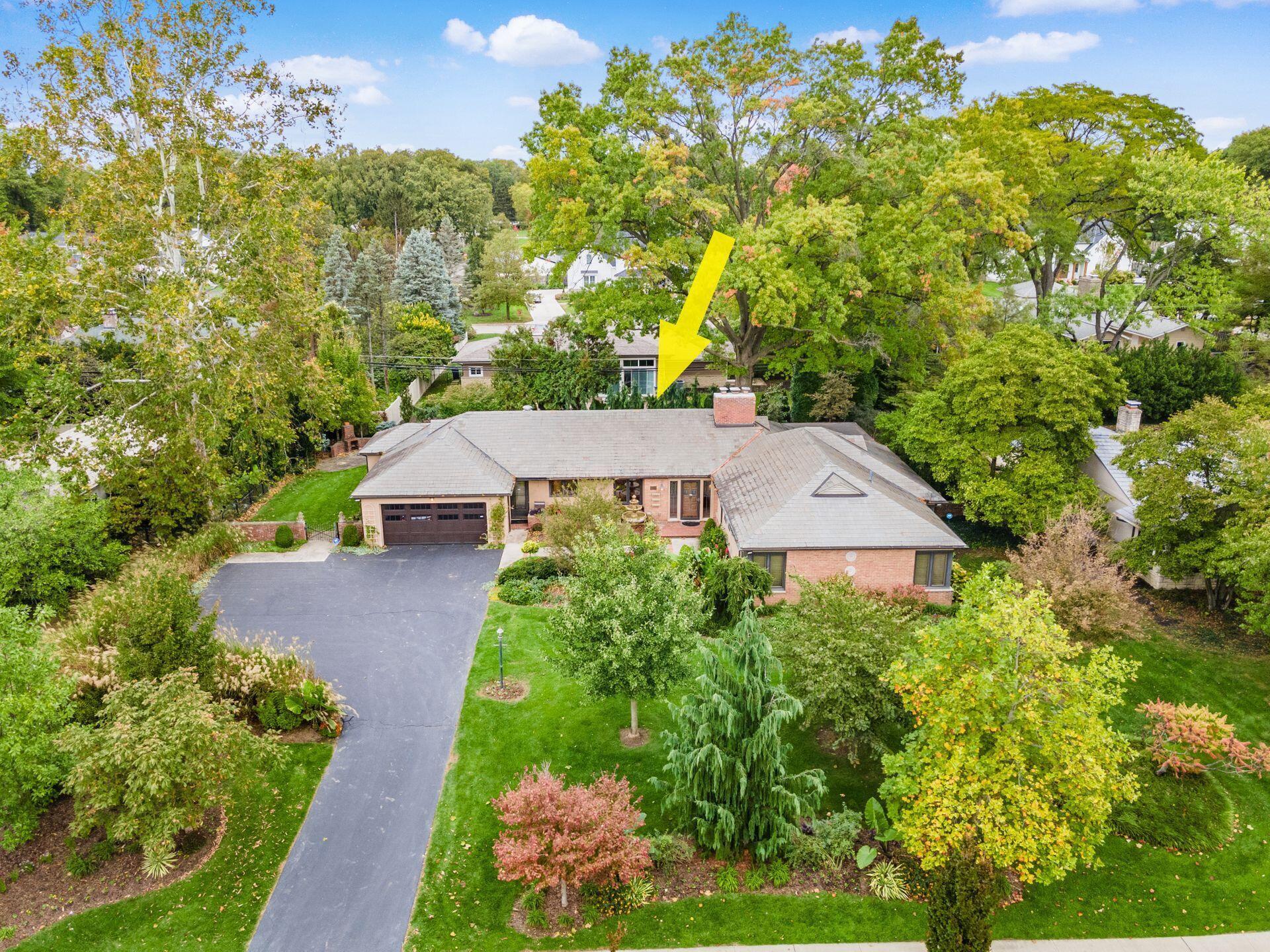 2536 Canterbury Road