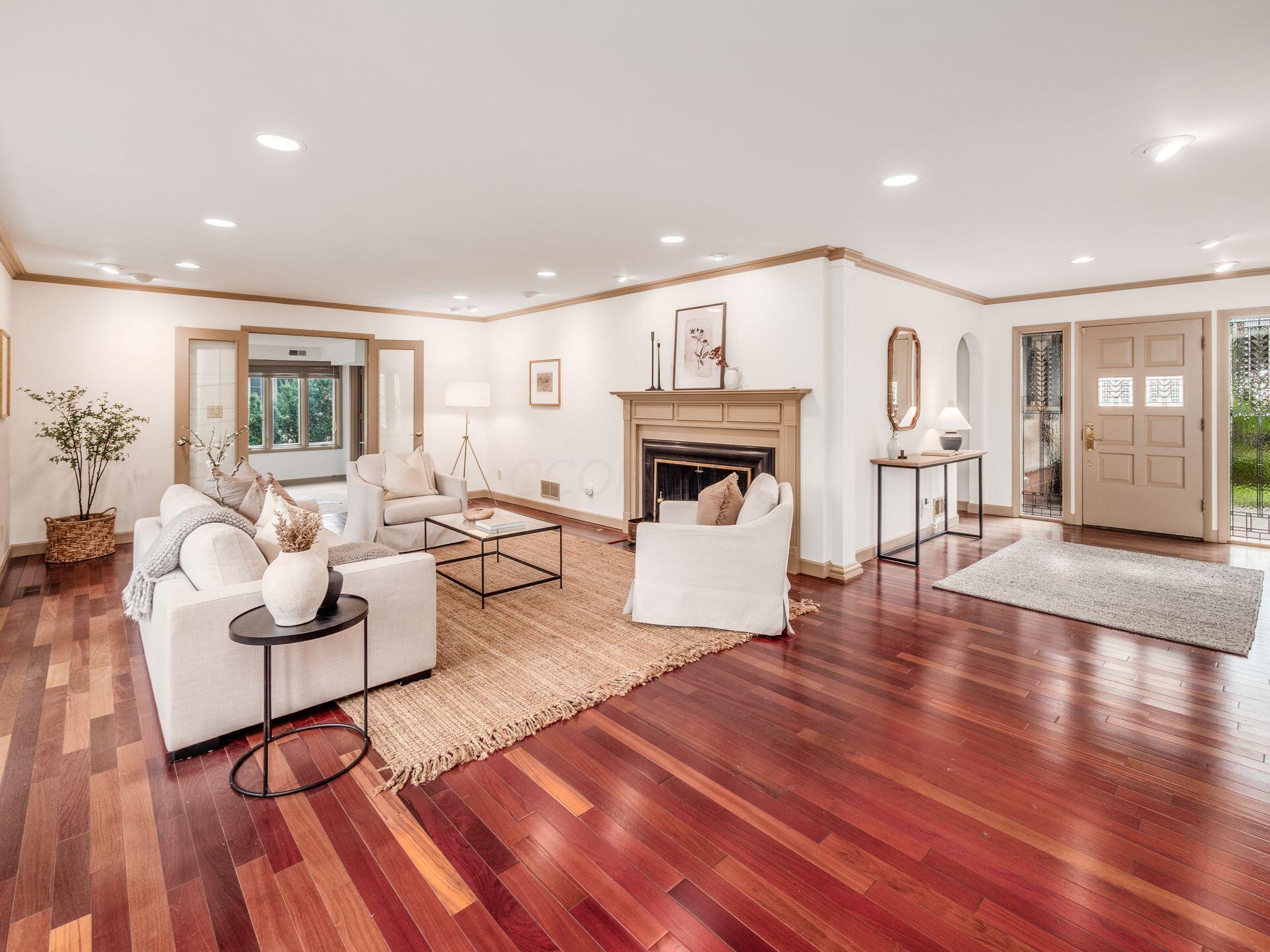 2536 Canterbury Road