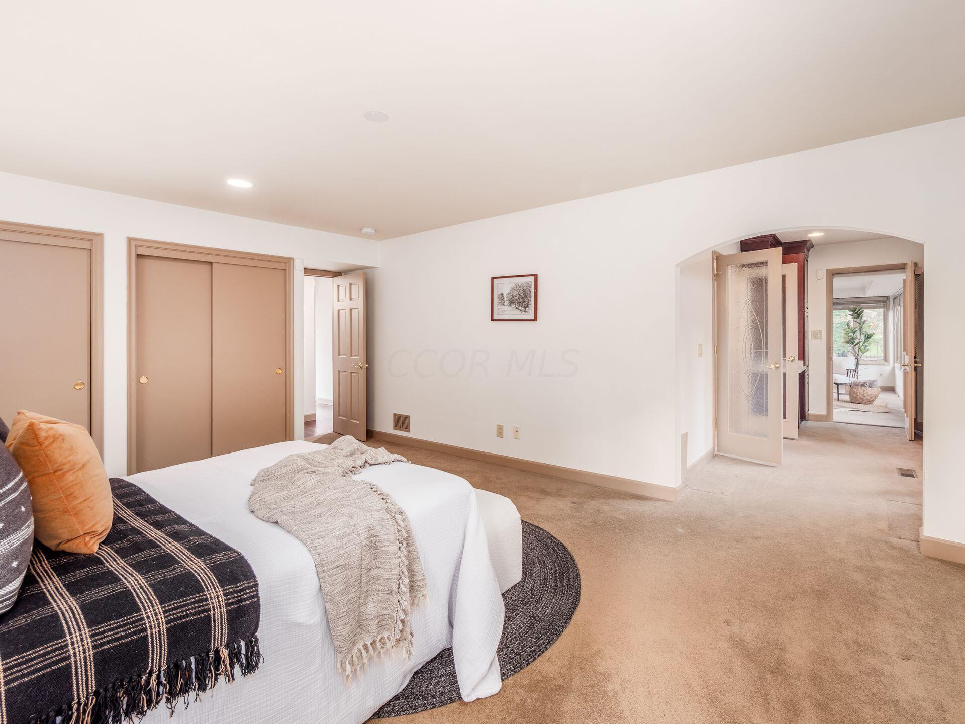 2536 Canterbury Road