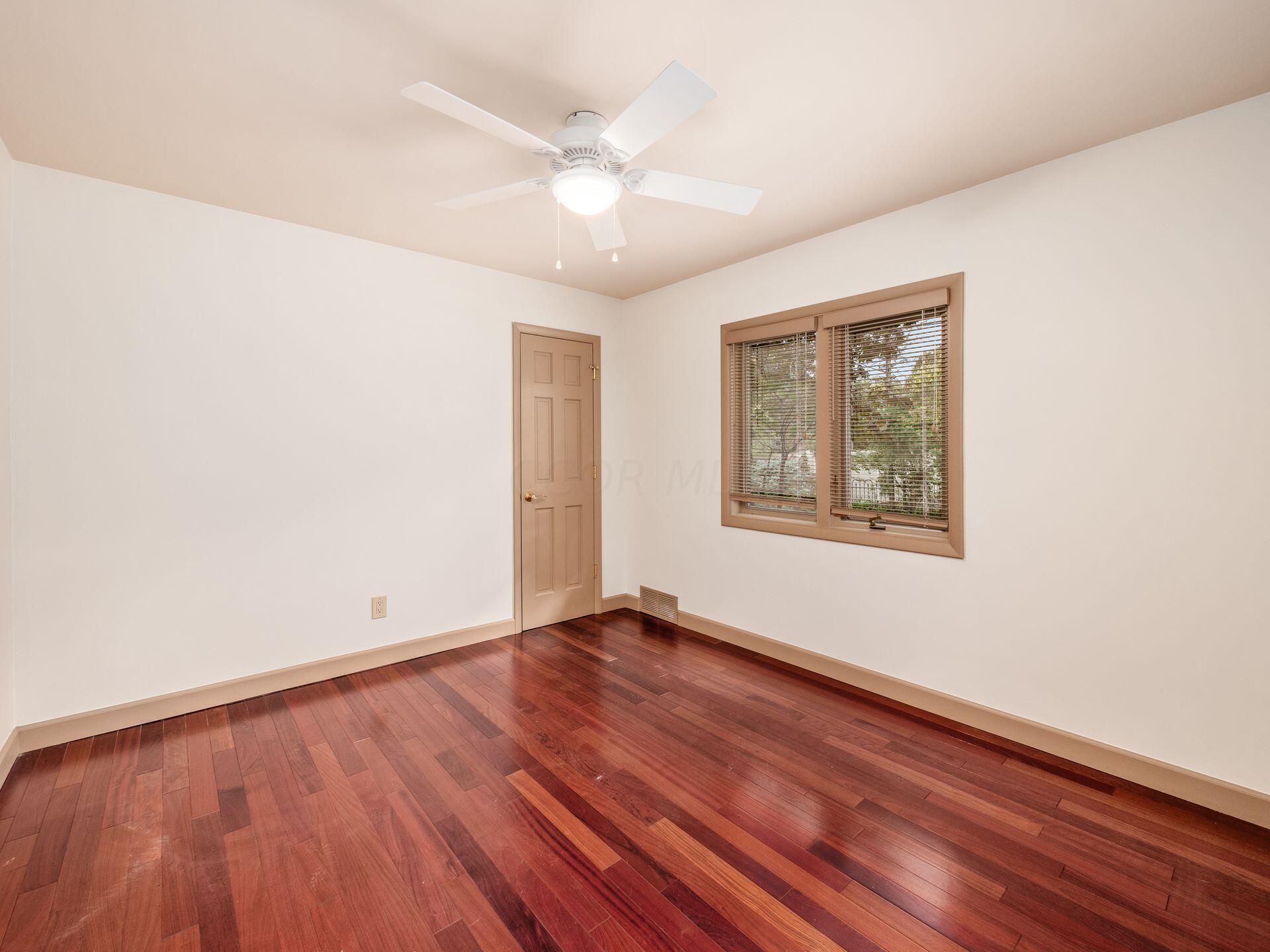 2536 Canterbury Road