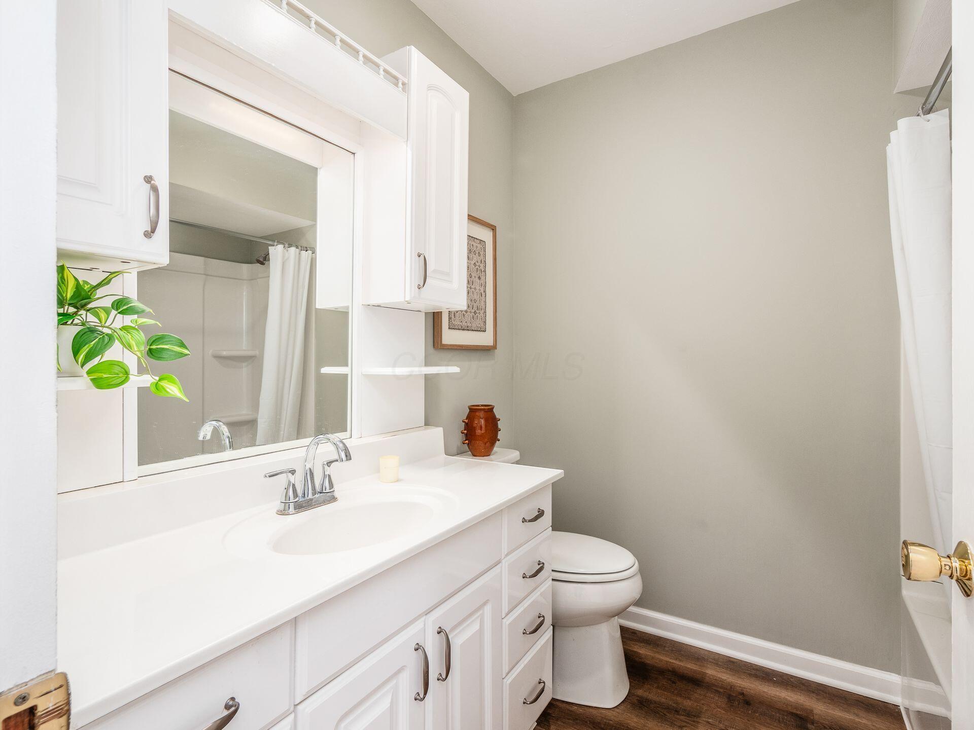 7230 Riverside Drive