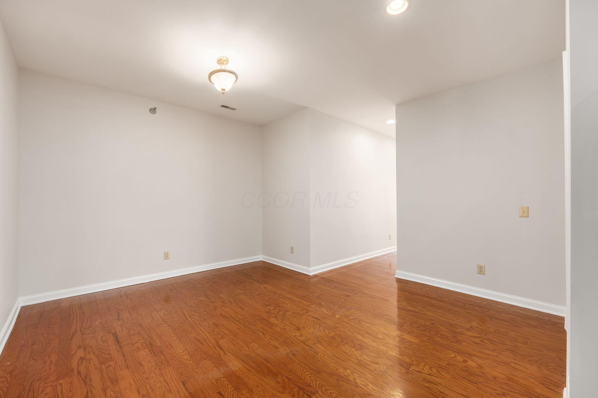 1784 Ridgecliff Road