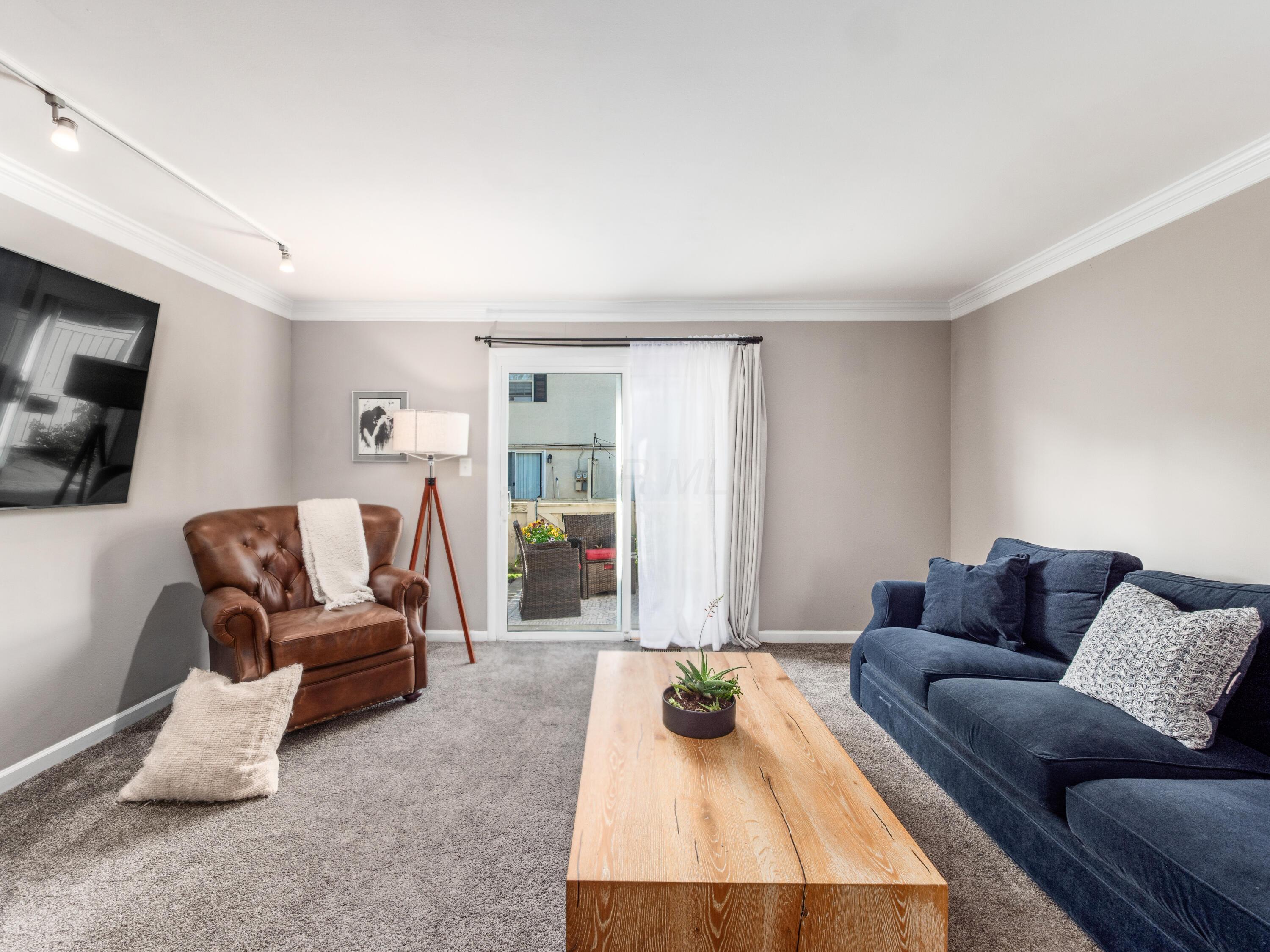 2589 Olde Hill Court N