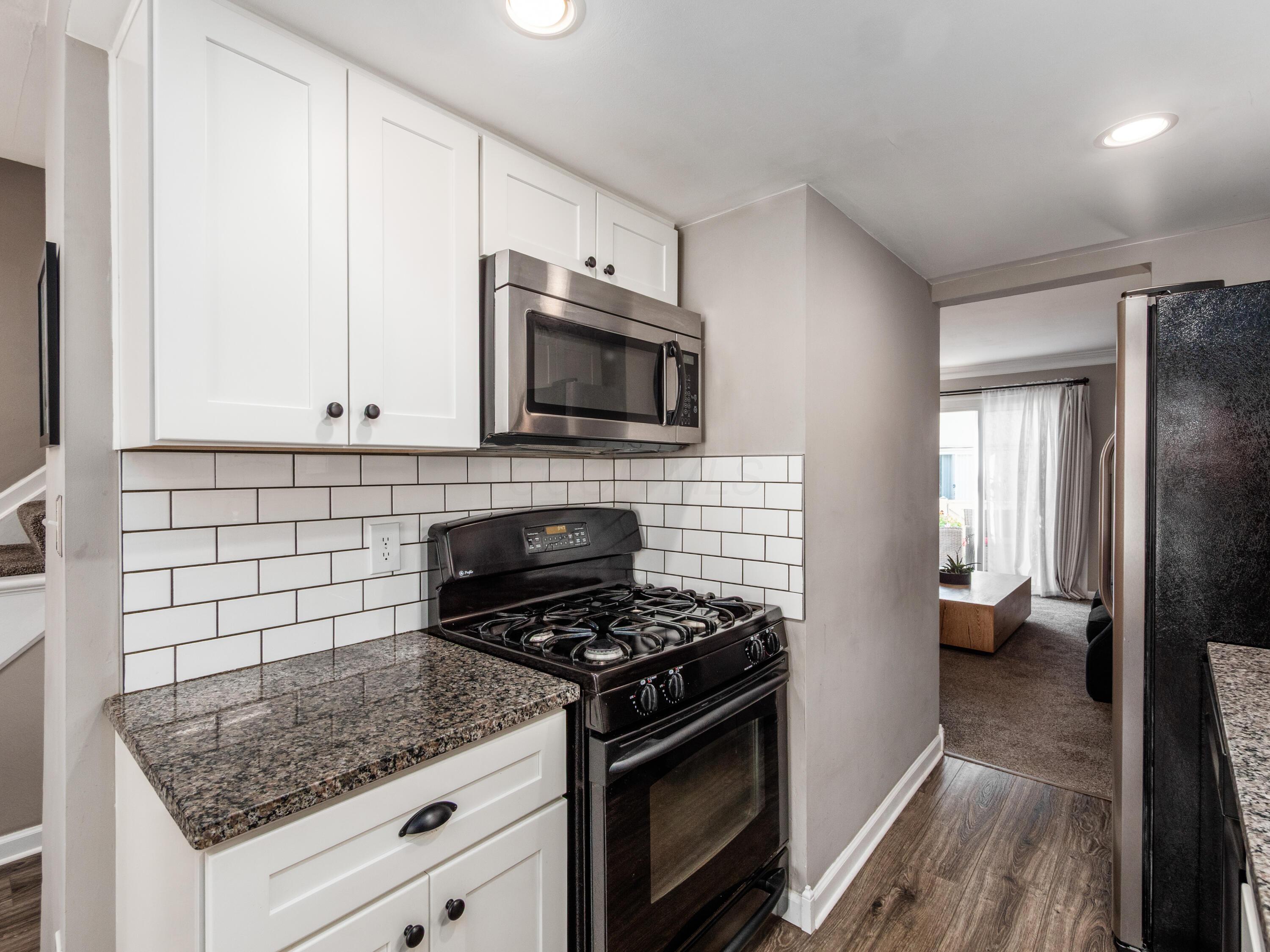 2589 Olde Hill Court N