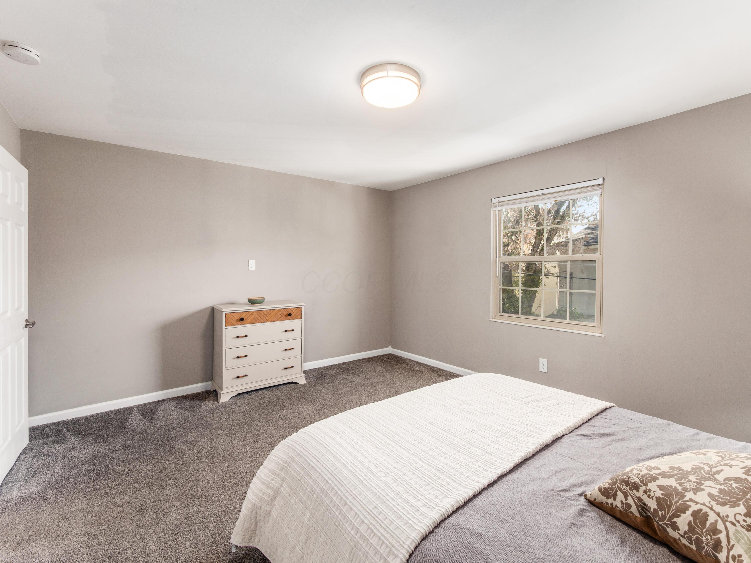 2589 Olde Hill Court N