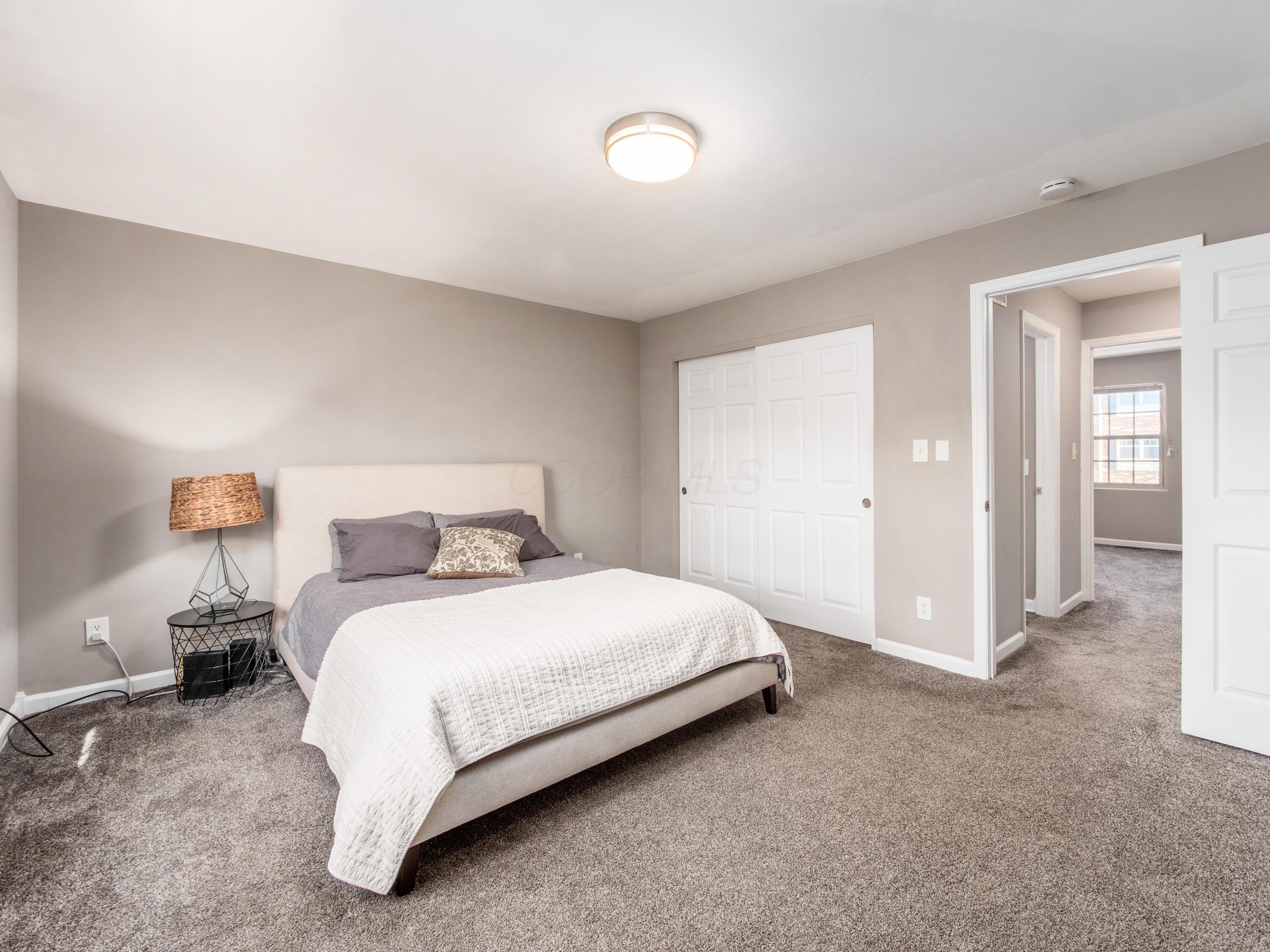 2589 Olde Hill Court N