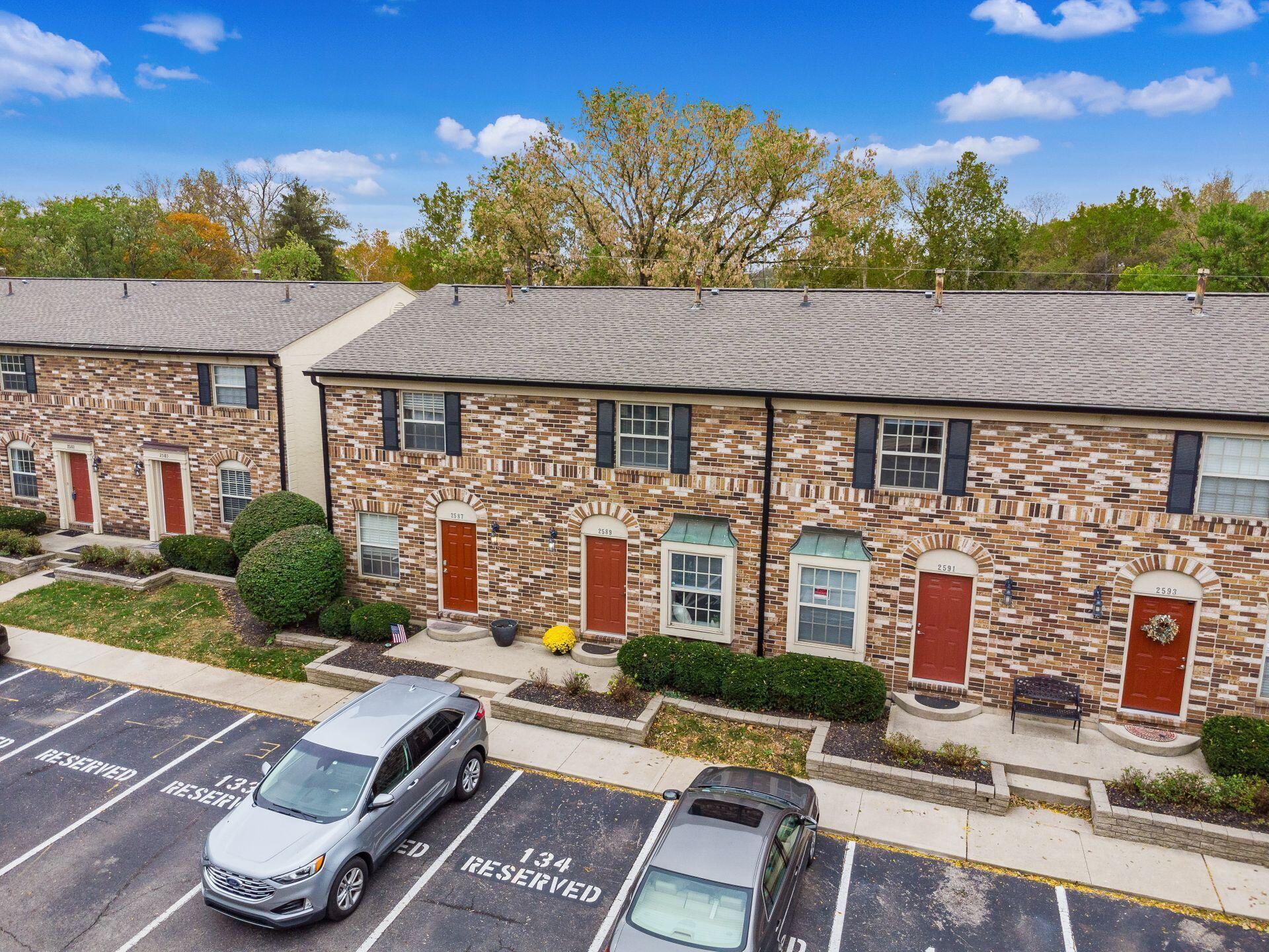 2589 Olde Hill Court N