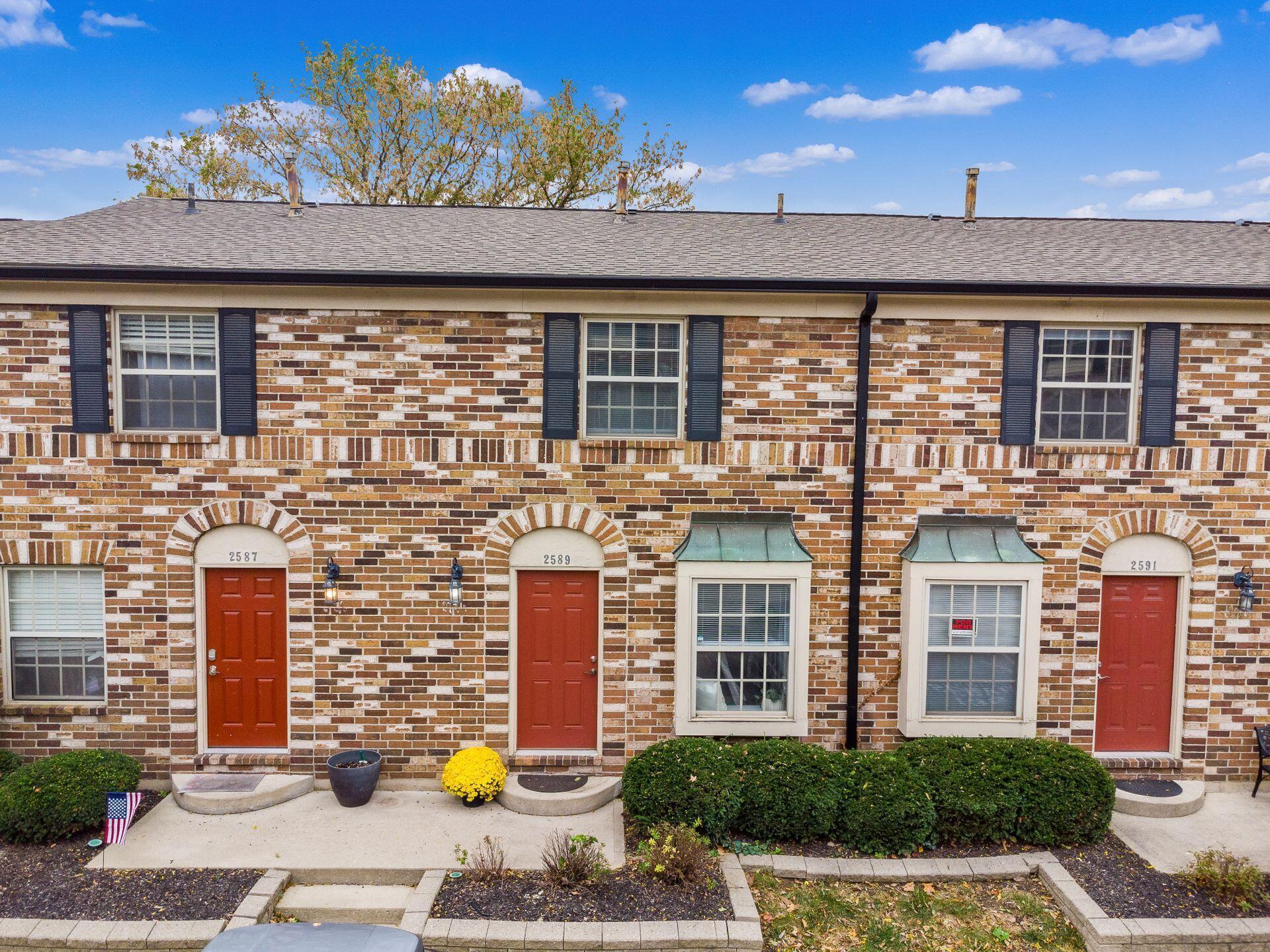 2589 Olde Hill Court N