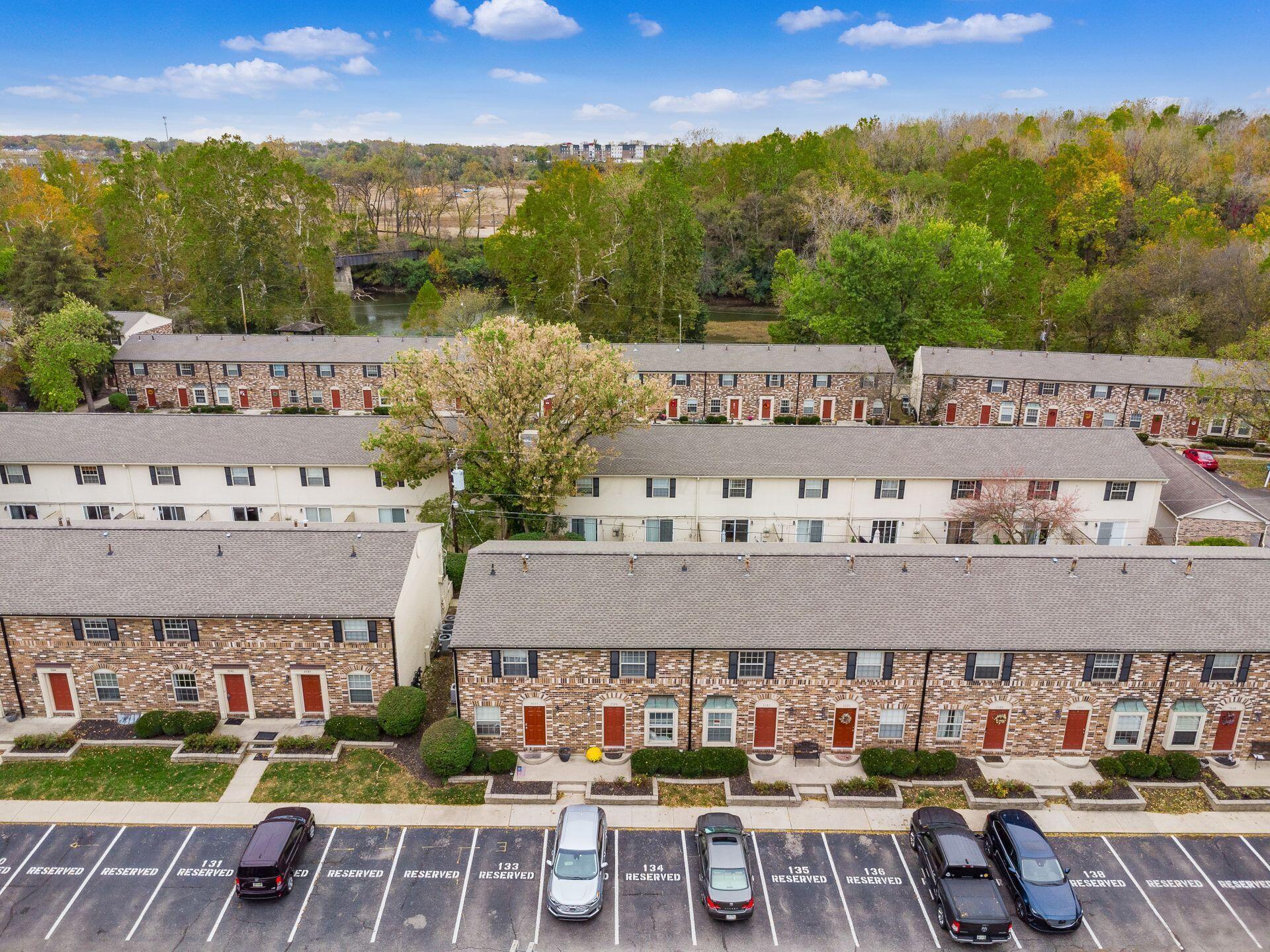 2589 Olde Hill Court N