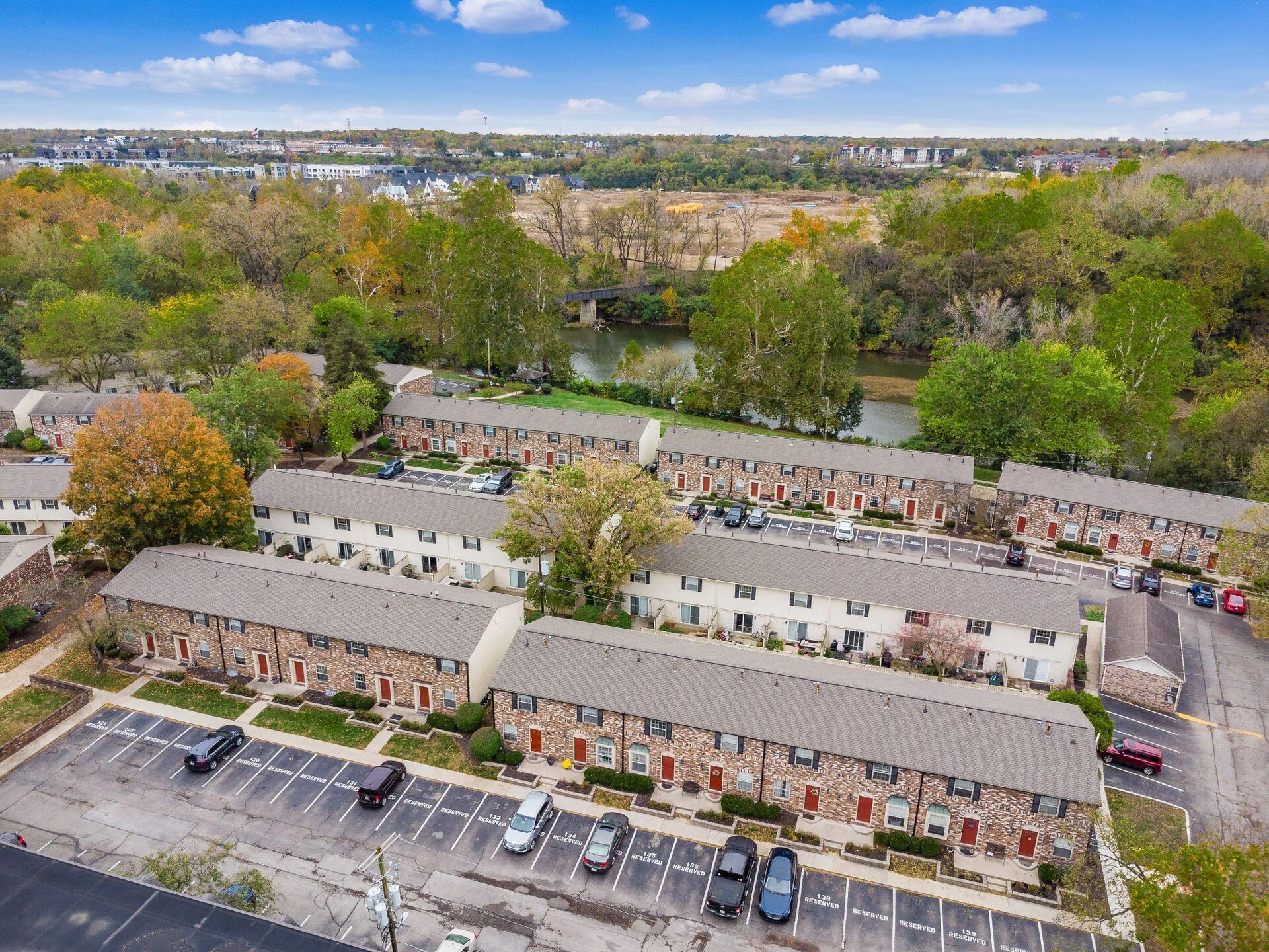 2589 Olde Hill Court N